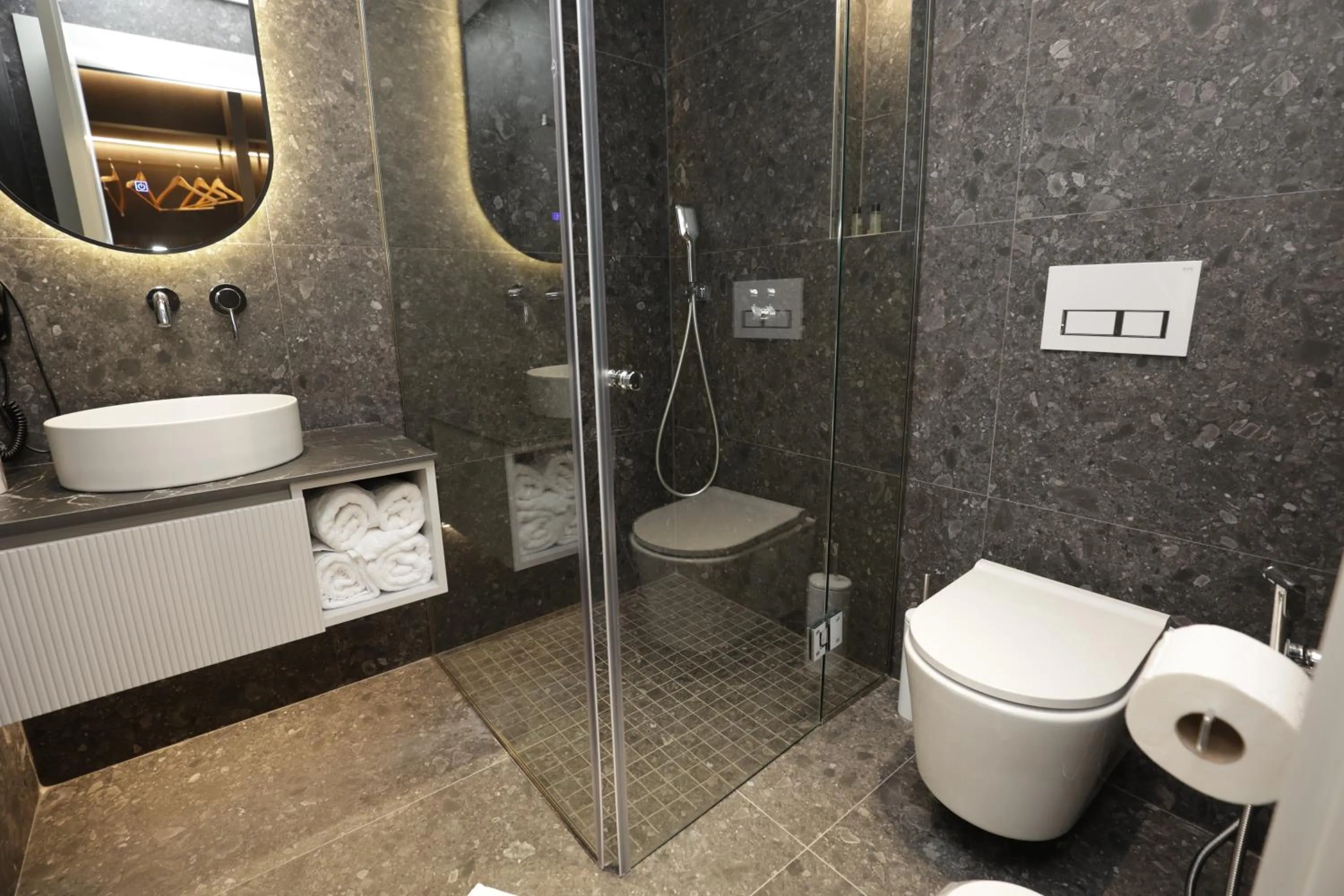 Bathroom in Gremmy Boutique Hotel