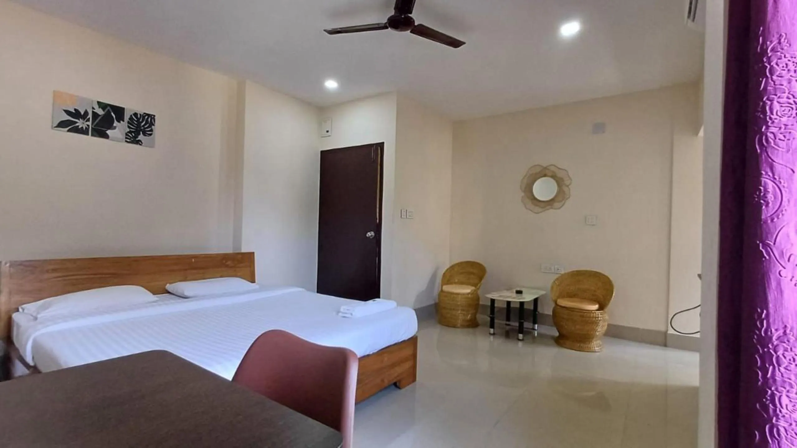 Bed in The Dew Drop Hotel