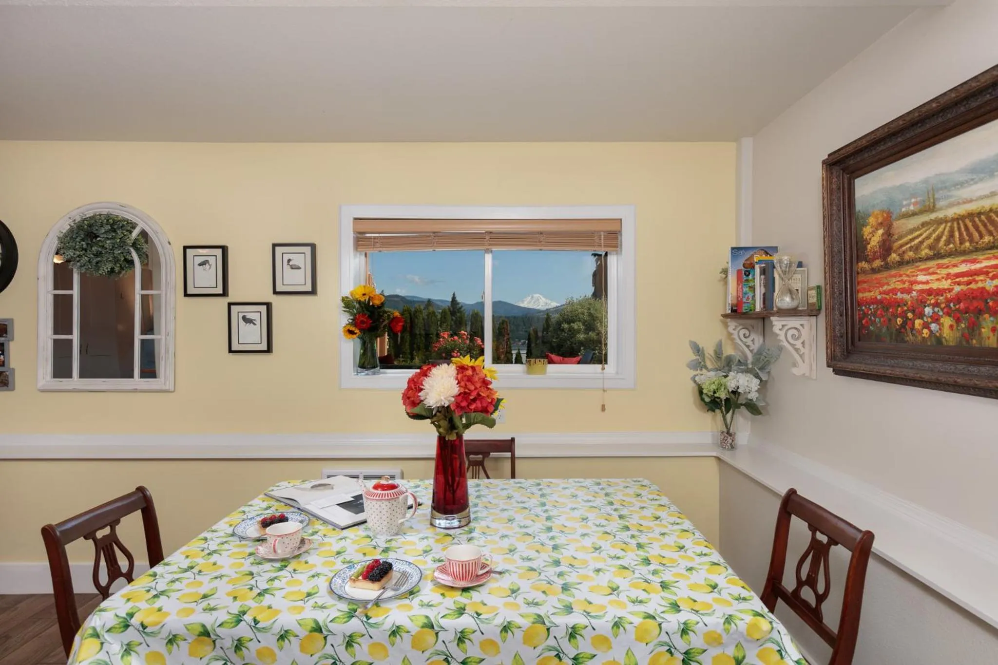 Food and drinks in The Irish Inn