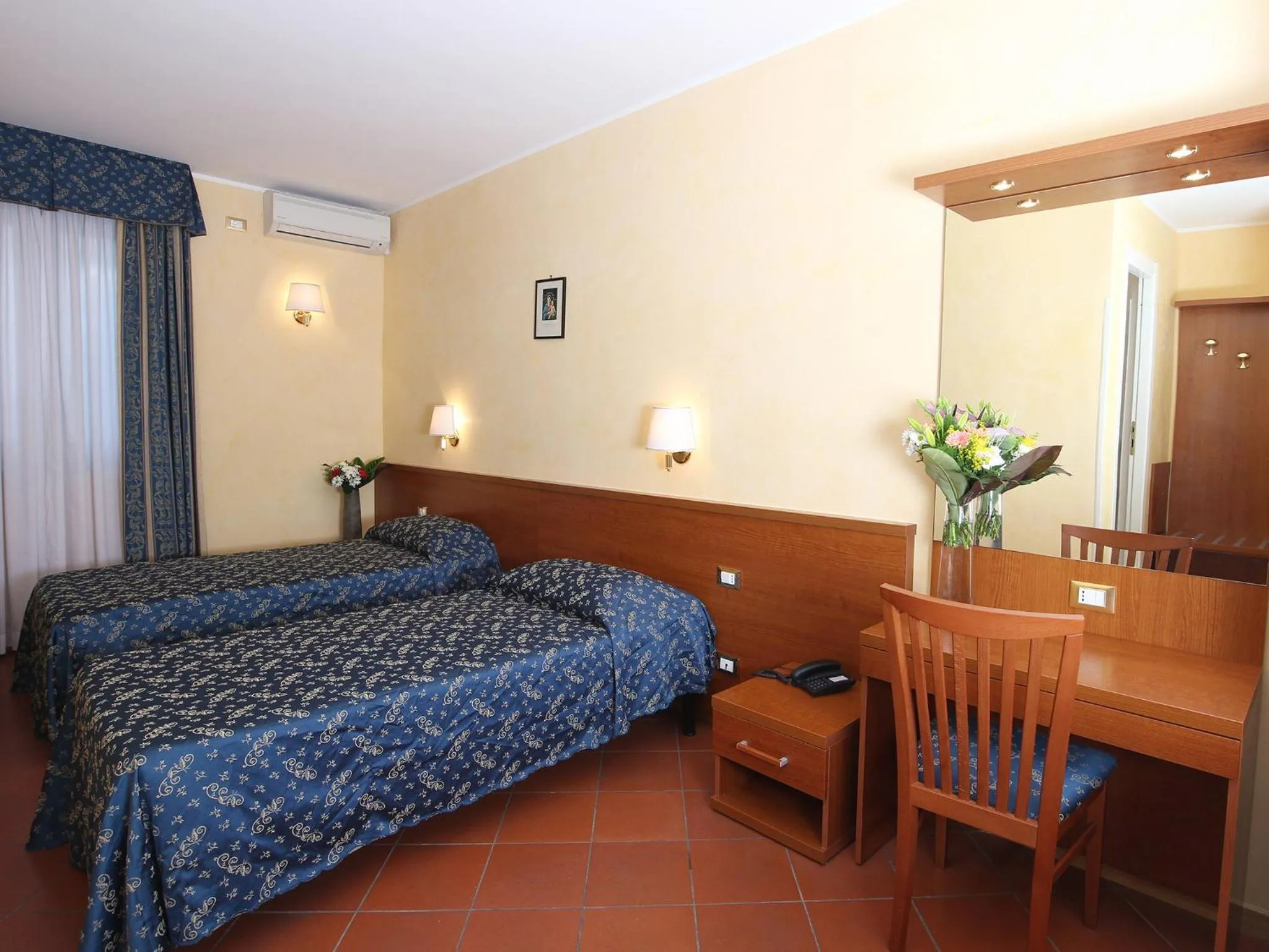 Bedroom, Bed in Casa Di Santa Francesca Romana a Ponte Rotto