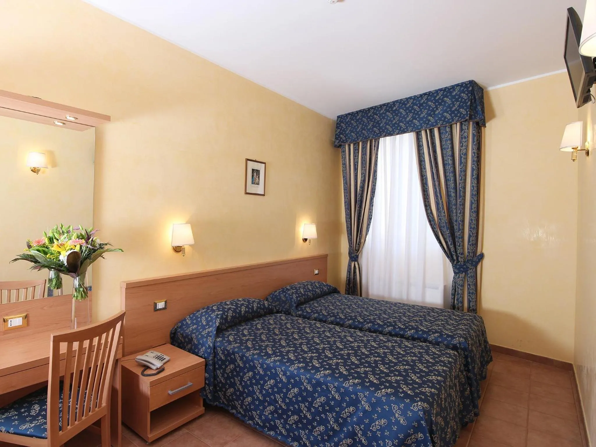 Bedroom, Bed in Casa Di Santa Francesca Romana a Ponte Rotto
