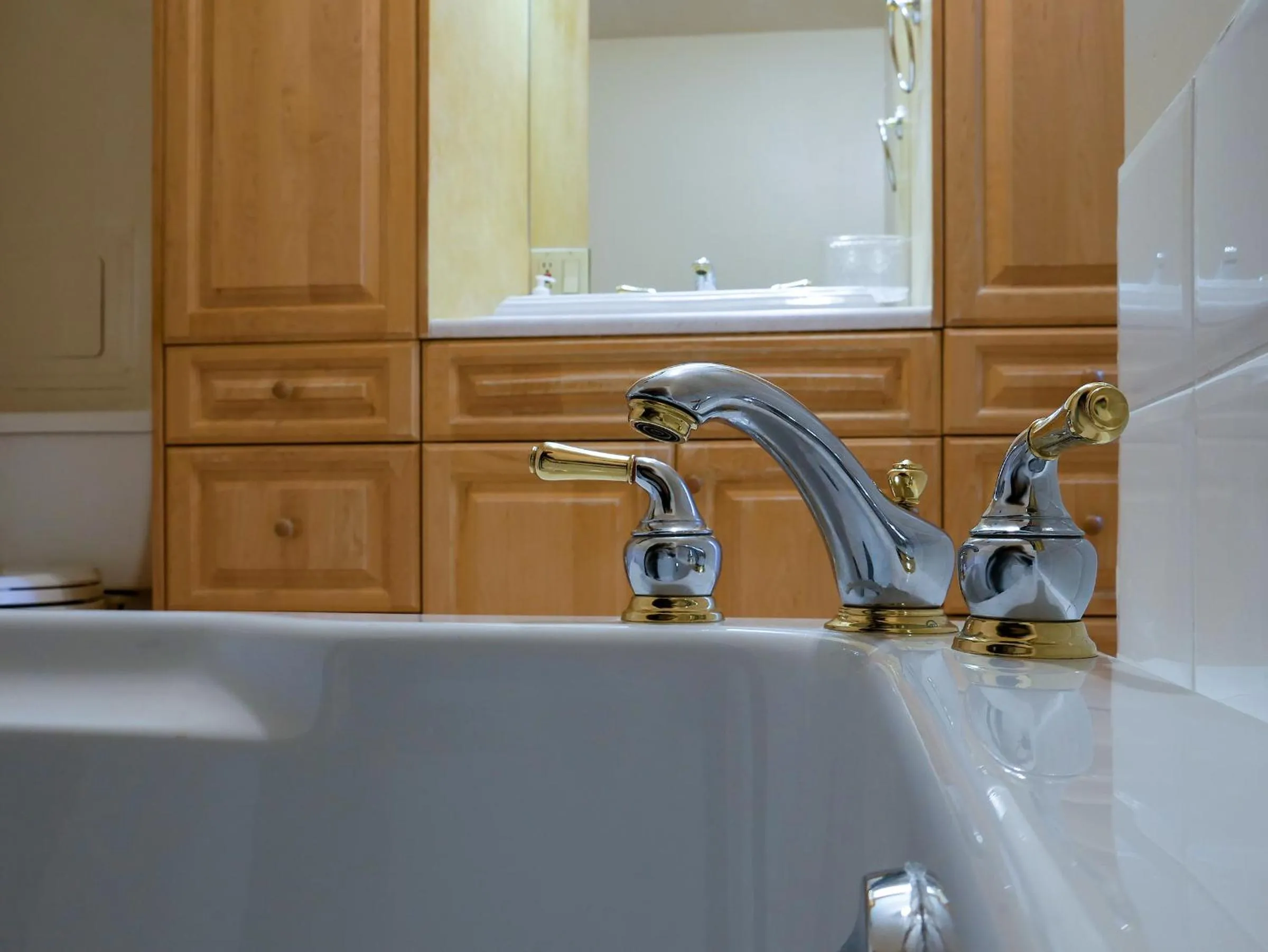 Bathroom in Prospectors Inn