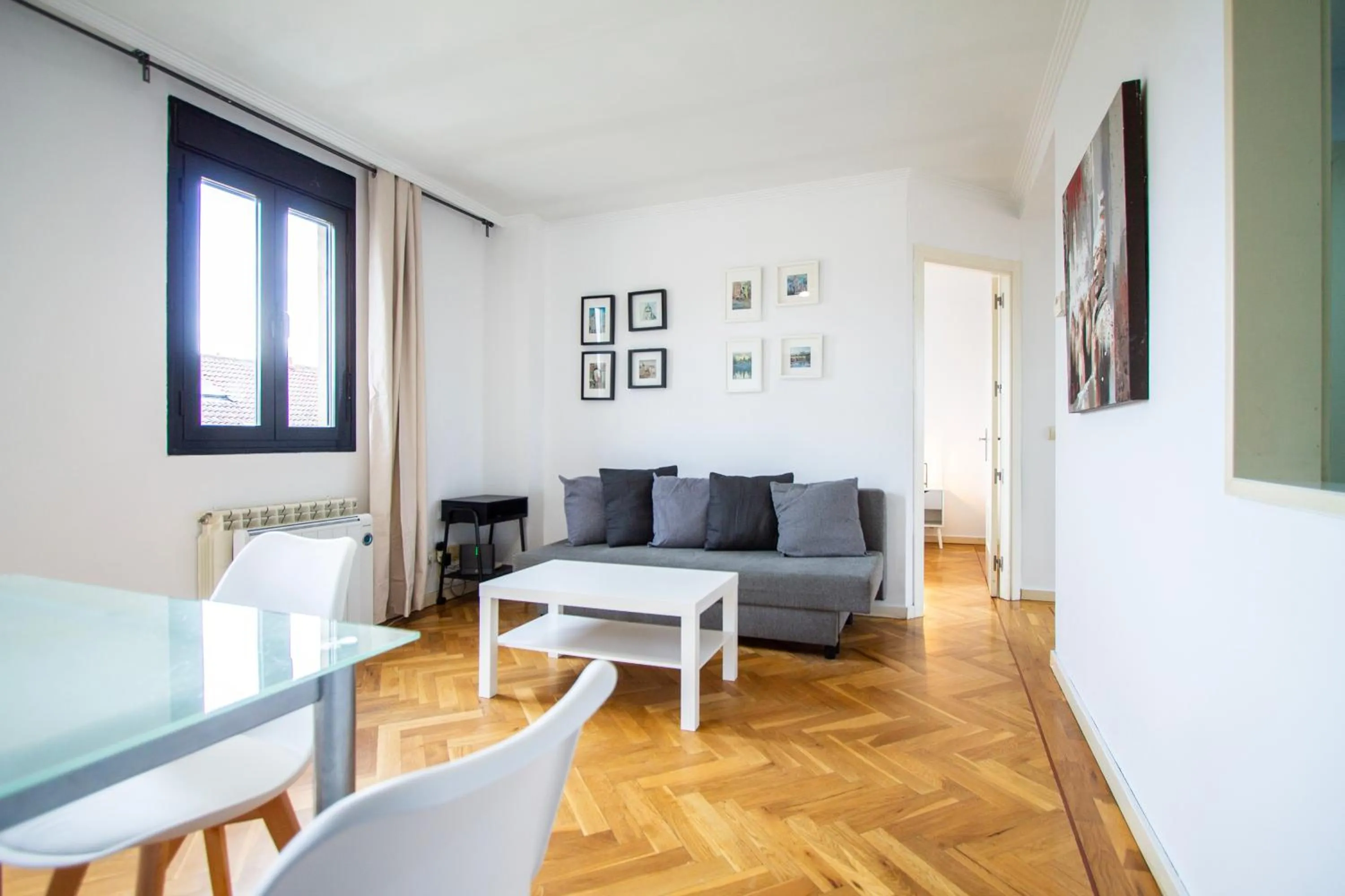Living room in Apartamentos Cinco Rosas