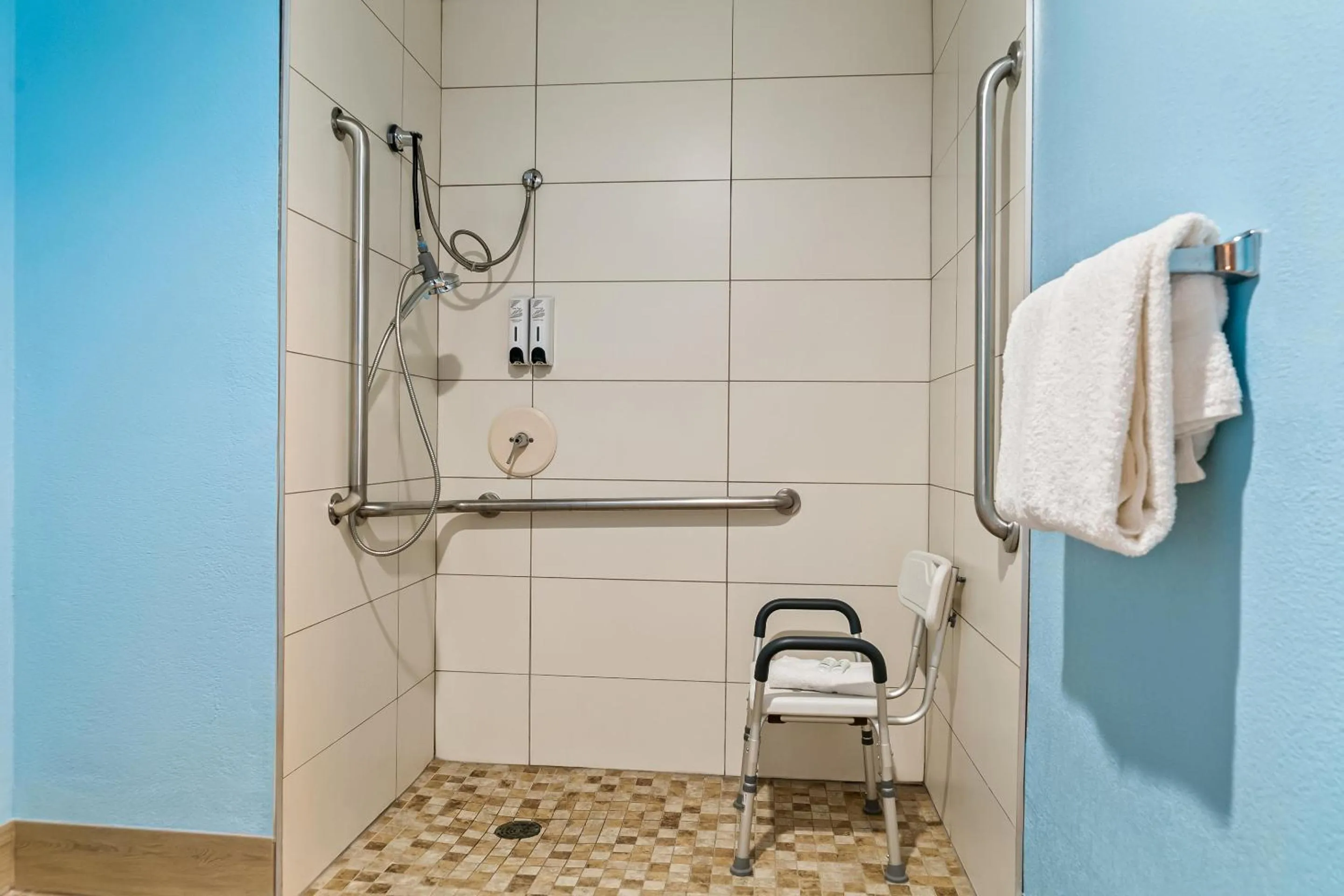 Bathroom in HomeTowne Studios by Red Roof Flint