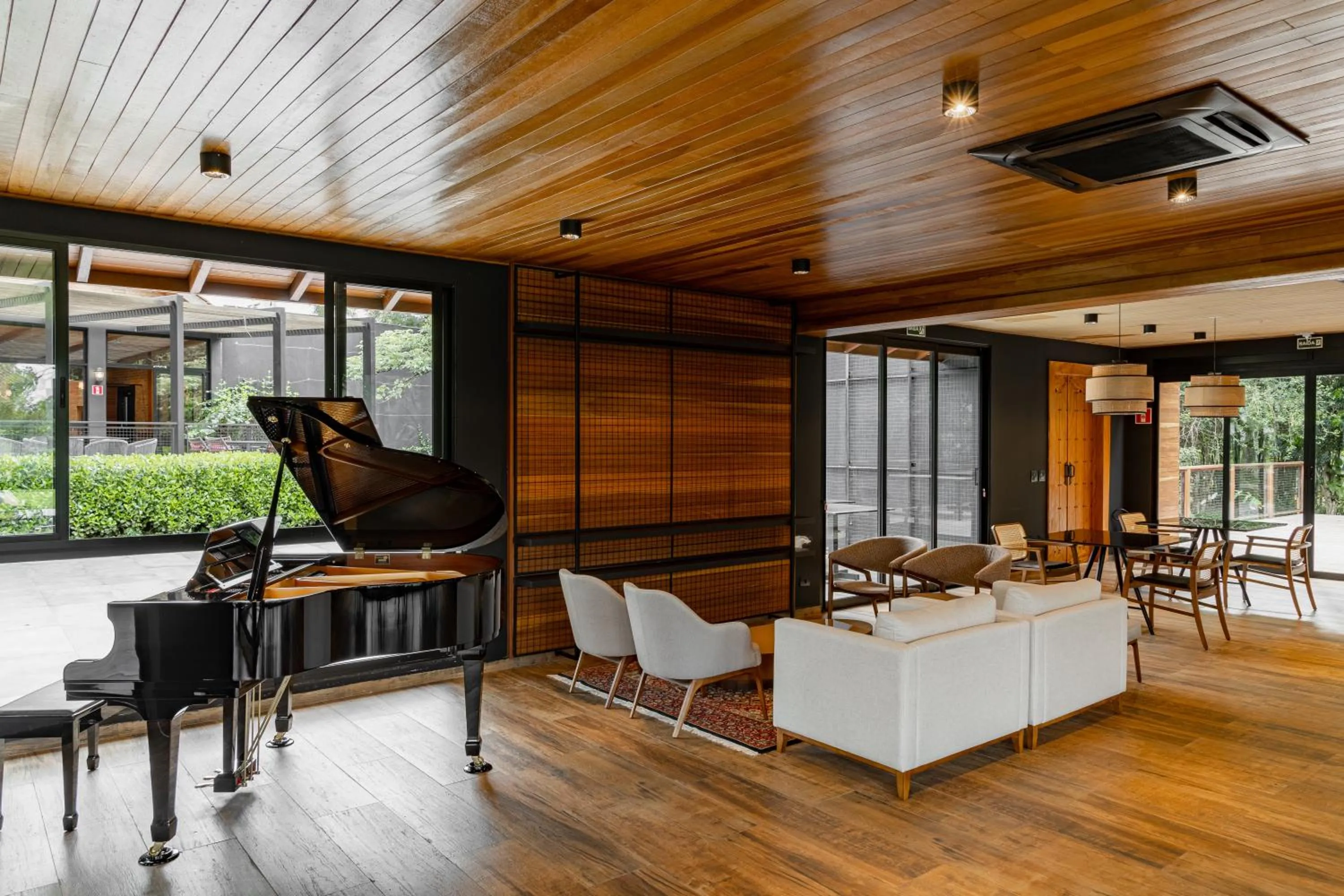 Lounge or bar in LAS HOTEL BOUTIQUE