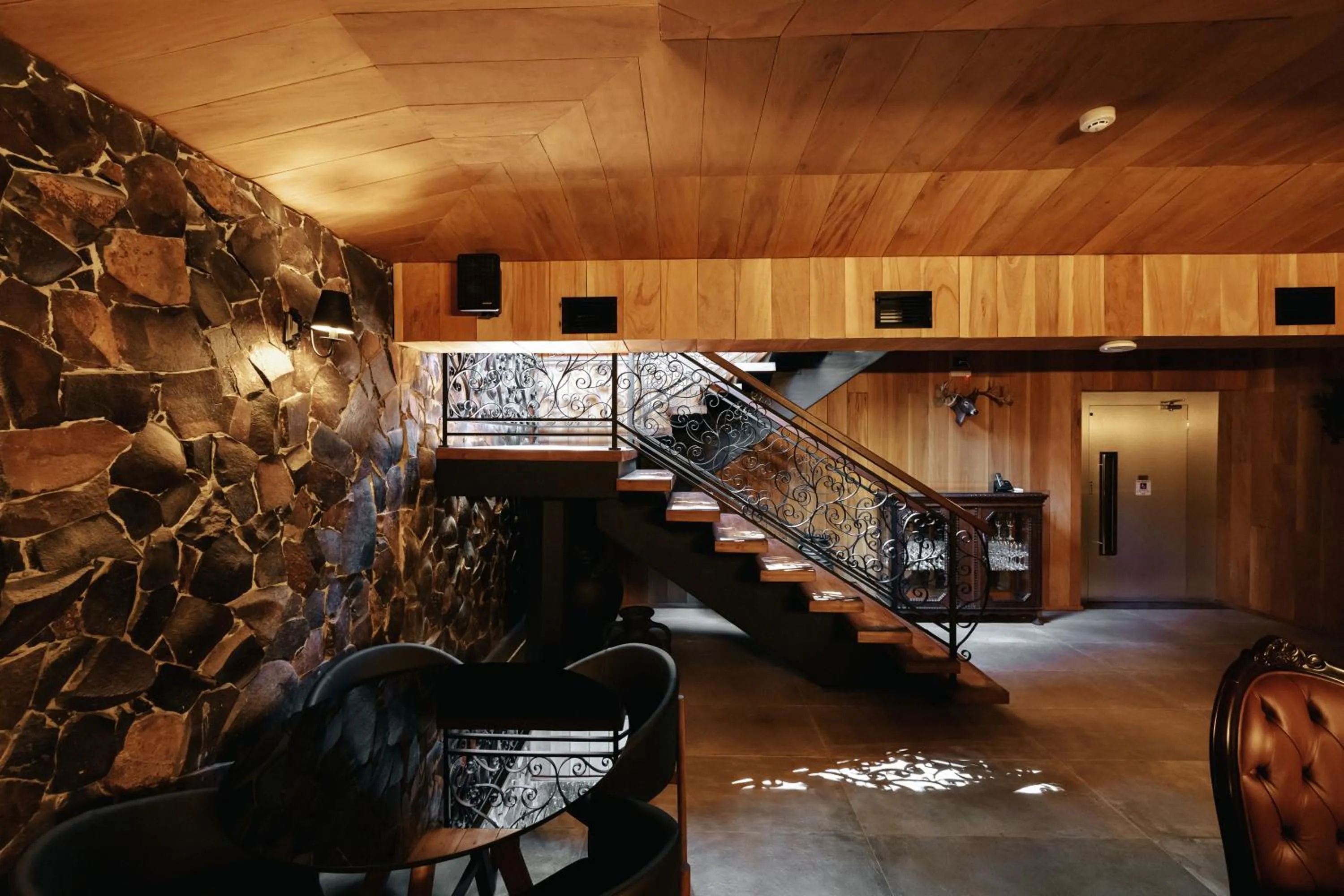 Restaurant/places to eat in LAS HOTEL BOUTIQUE