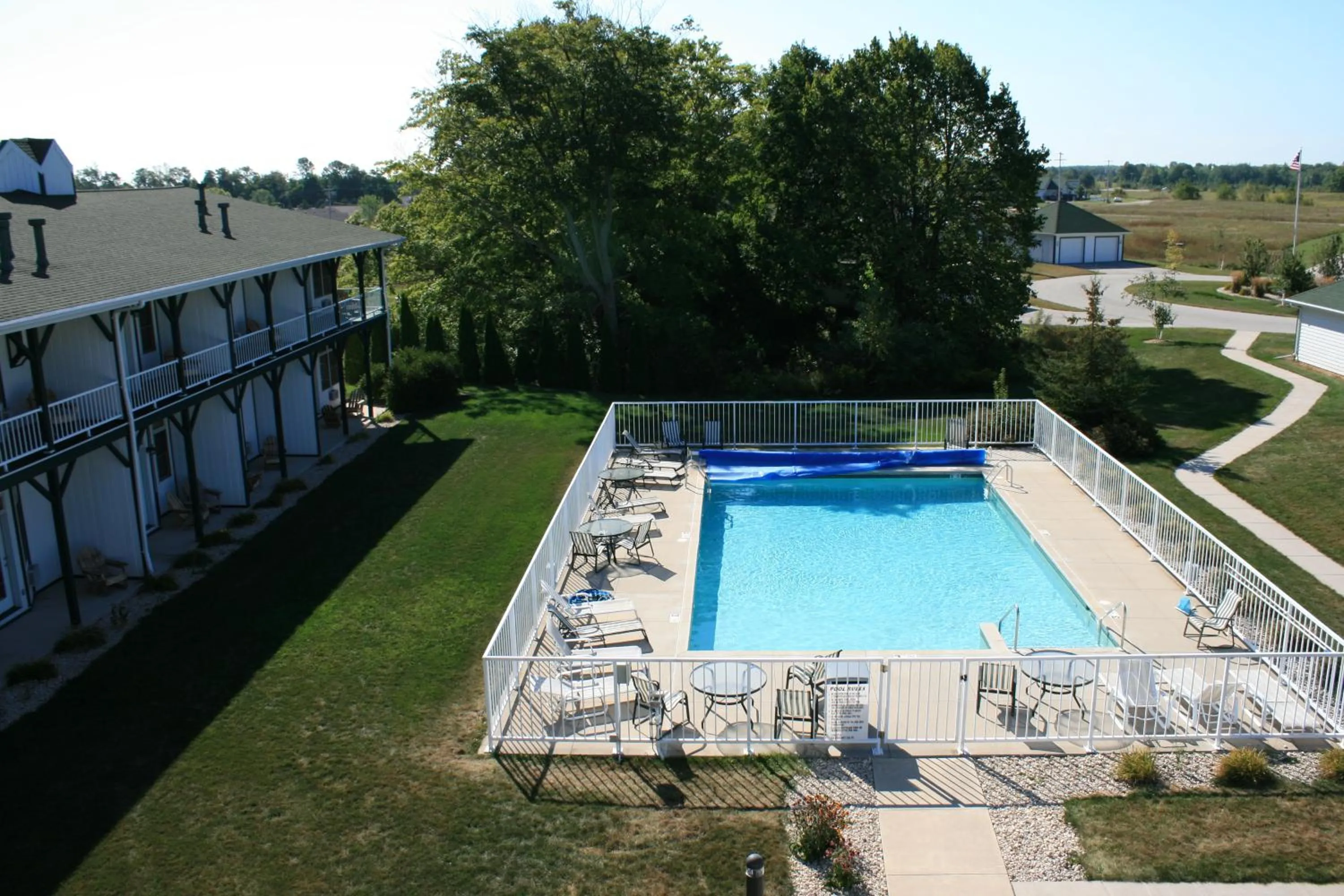 Day in Birchwood Lodge