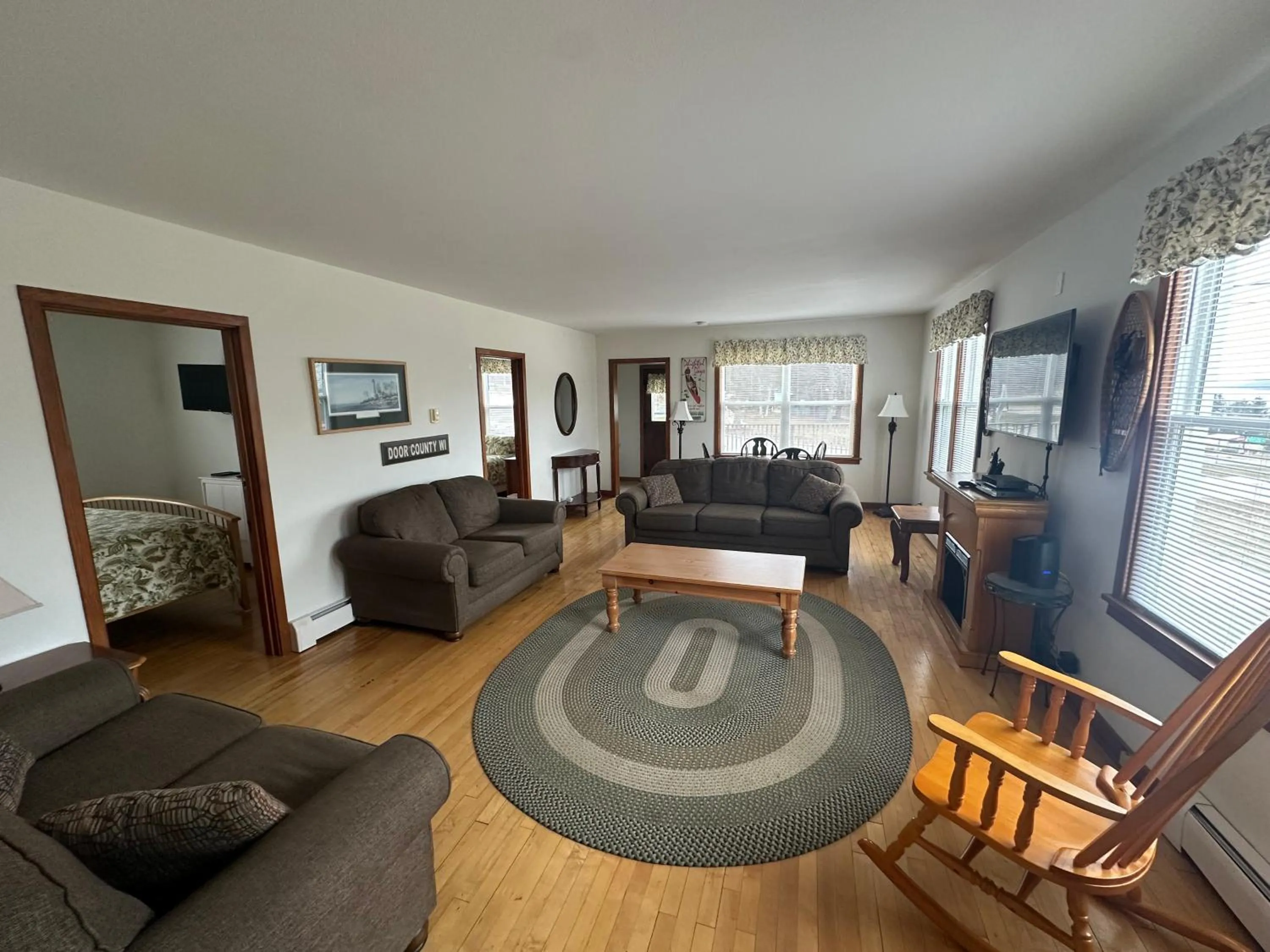 TV and multimedia in Birchwood Lodge