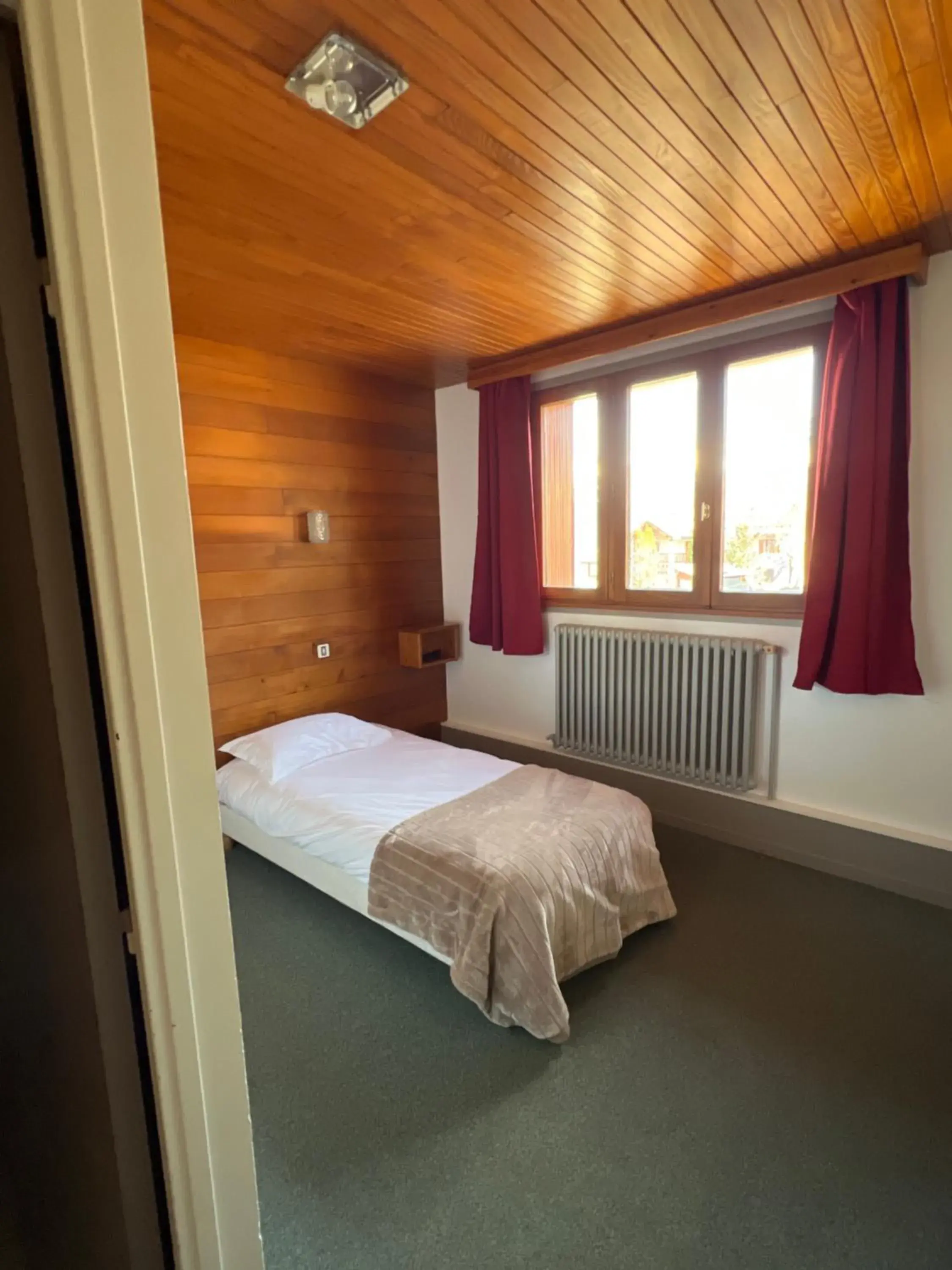 Standard Single Room - single occupancy in Hôtel Restaurant La Pendine Standard Single Room - single occupancy in Hôtel Restaurant La Pendine