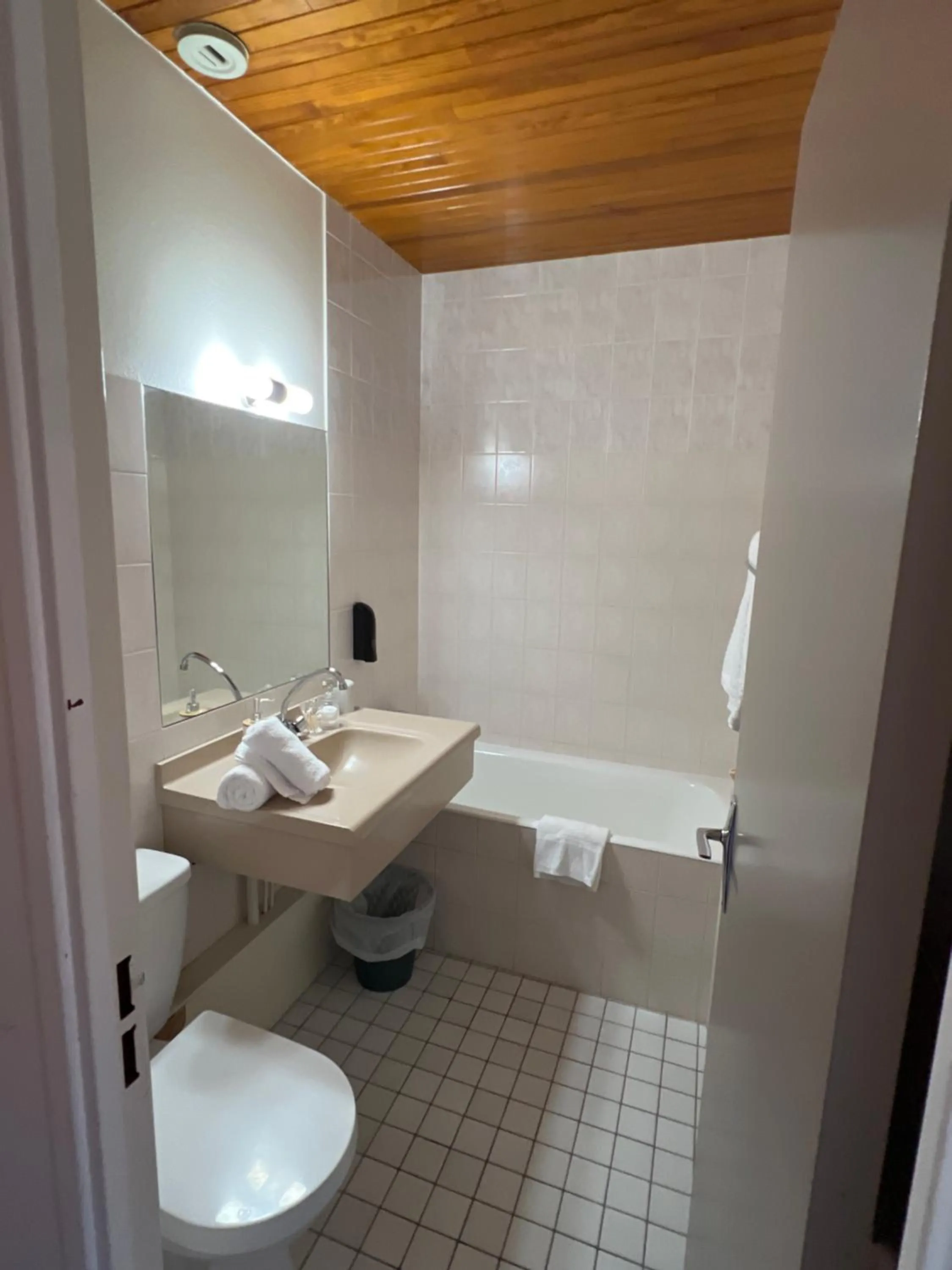 Hôtel Restaurant La Pendine