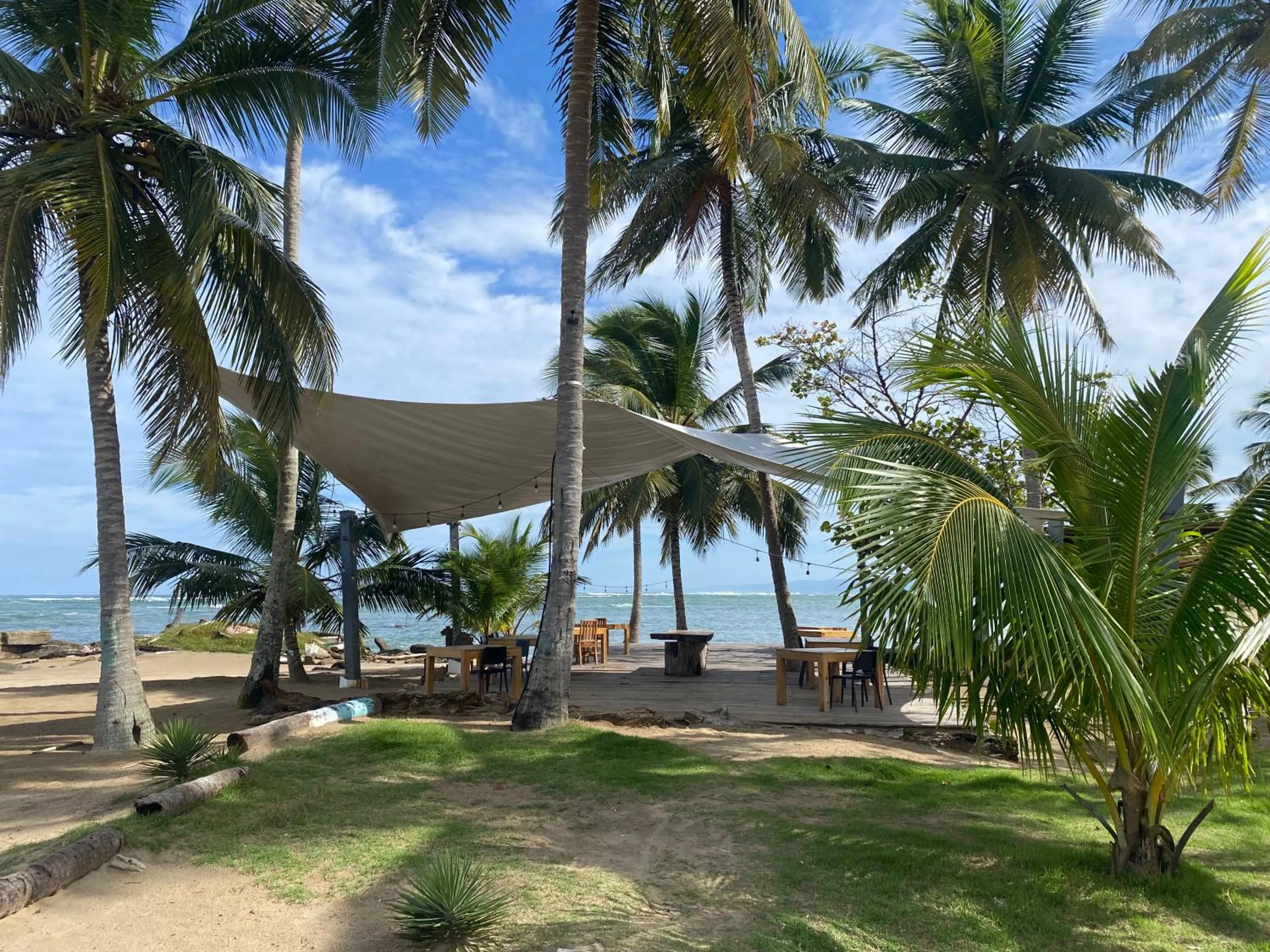 Day in The Palm Bay Club Lodge