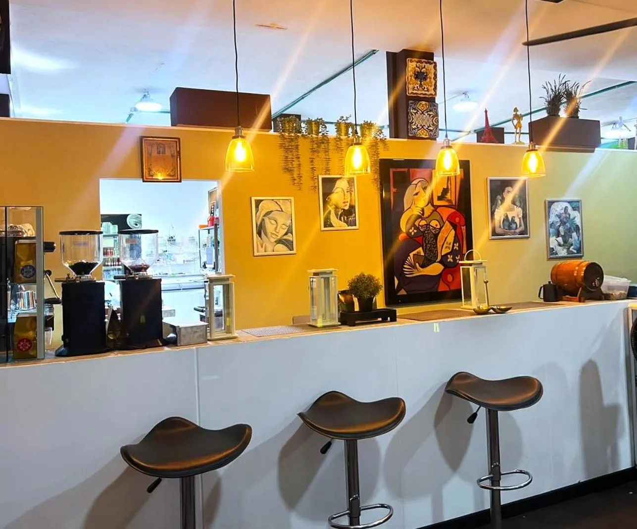 Coffee/tea facilities in Hotel Boutique Chateau de la Mar