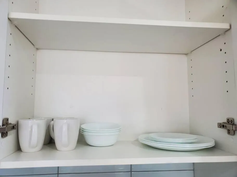 Stunning 1 bedroom condo in Calgary with riverview