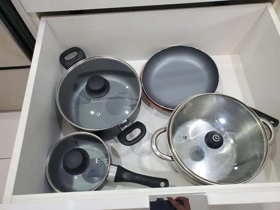 Stunning 1 bedroom condo in Calgary with riverview