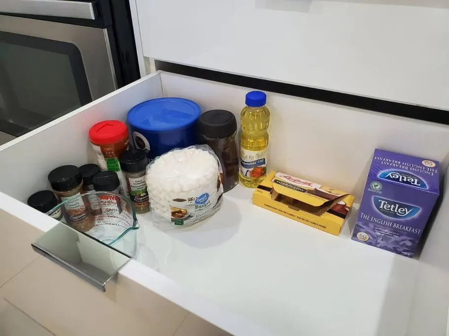 Coffee/tea facilities in Stunning 1 bedroom condo in Calgary with riverview