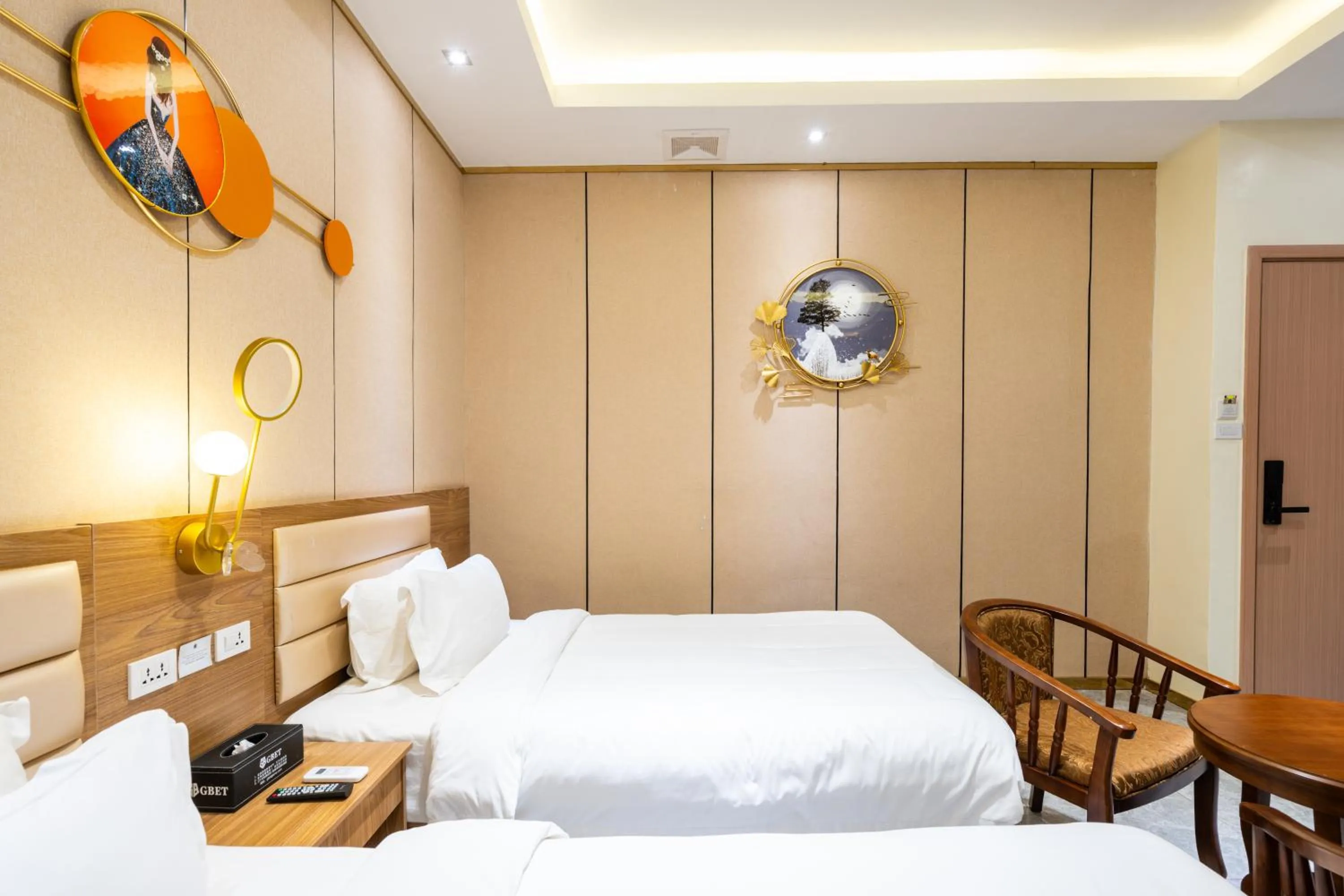 Photo of the whole room, Bed in Home me Hotel Makati