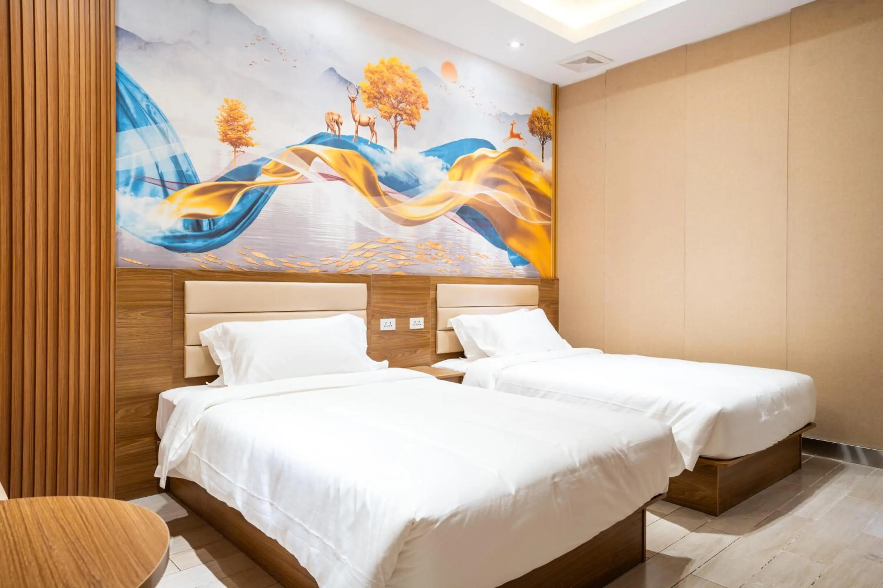 Photo of the whole room, Bed in Home me Hotel Makati