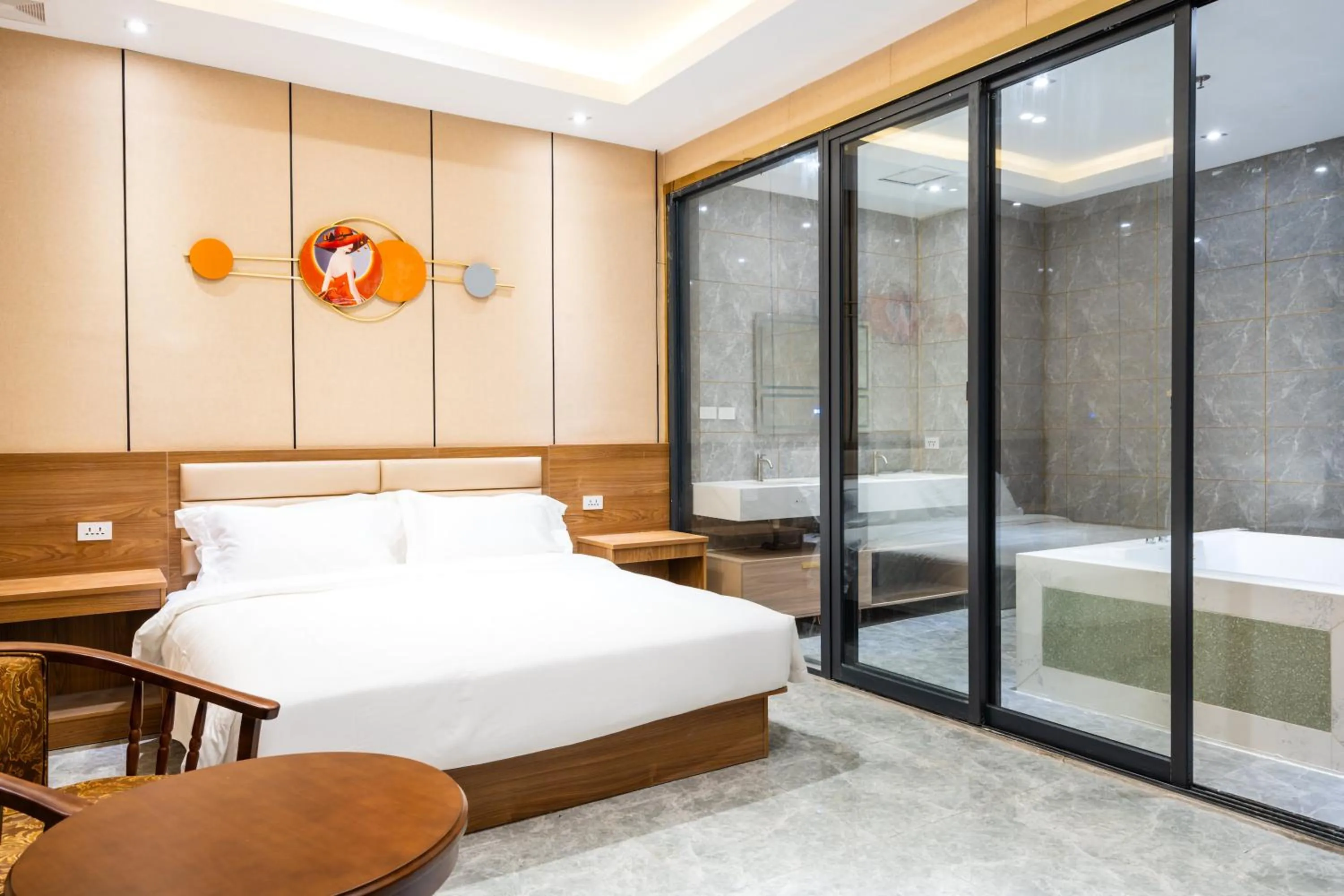 Photo of the whole room, Bed in Home me Hotel Makati