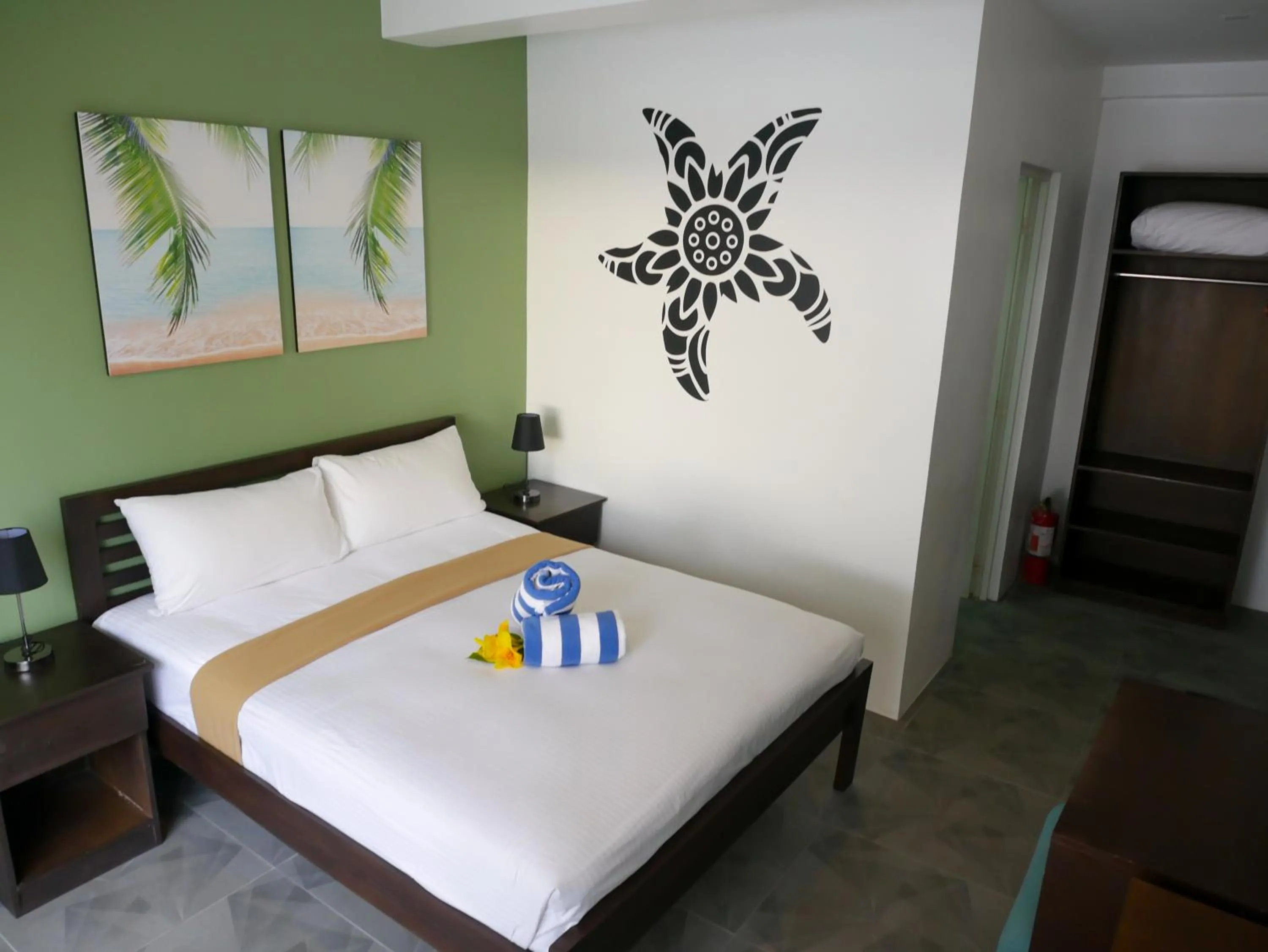 Bed in Hava Resort Calatagan