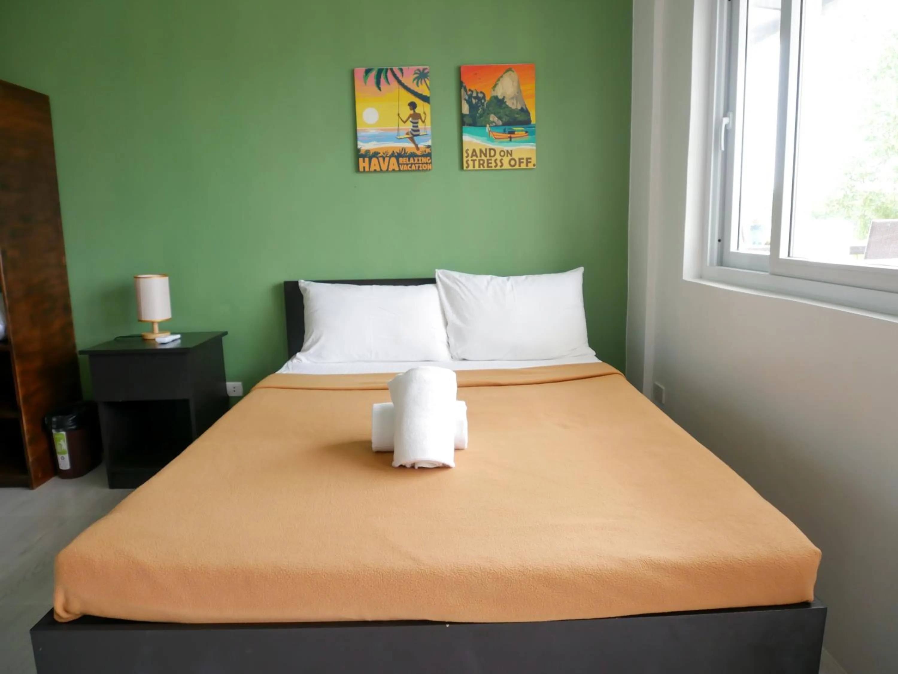 Bed in Hava Resort Calatagan