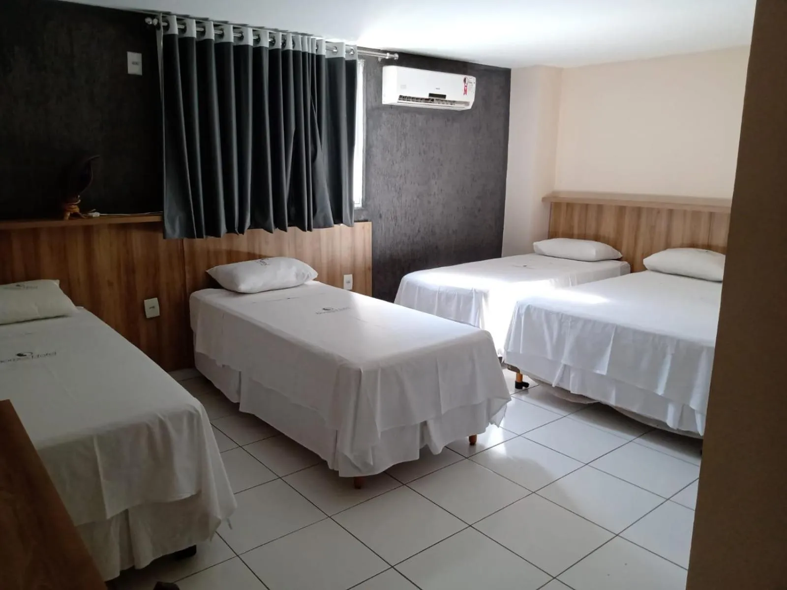 Bed in Borges Hotel