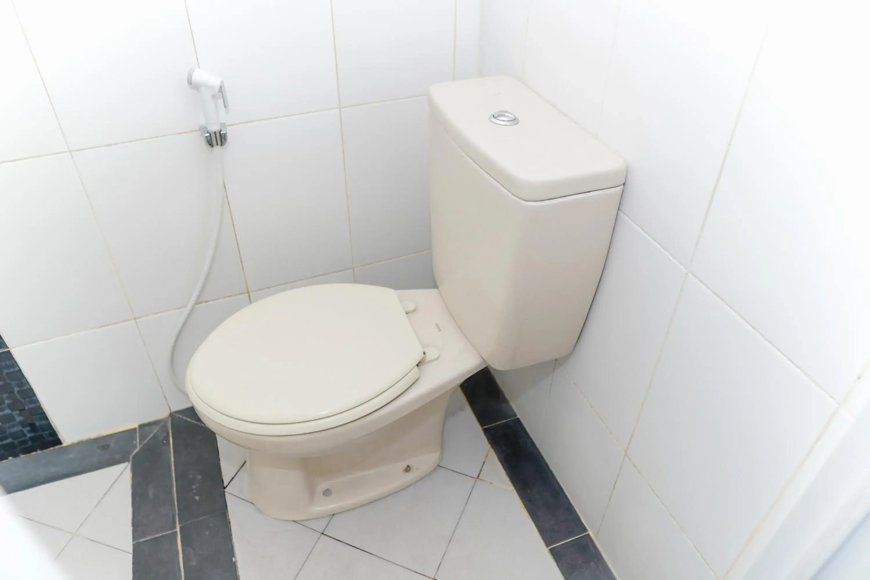 Toilet in 555 Nangka Guest House Toilet in 555 Nangka Guest House