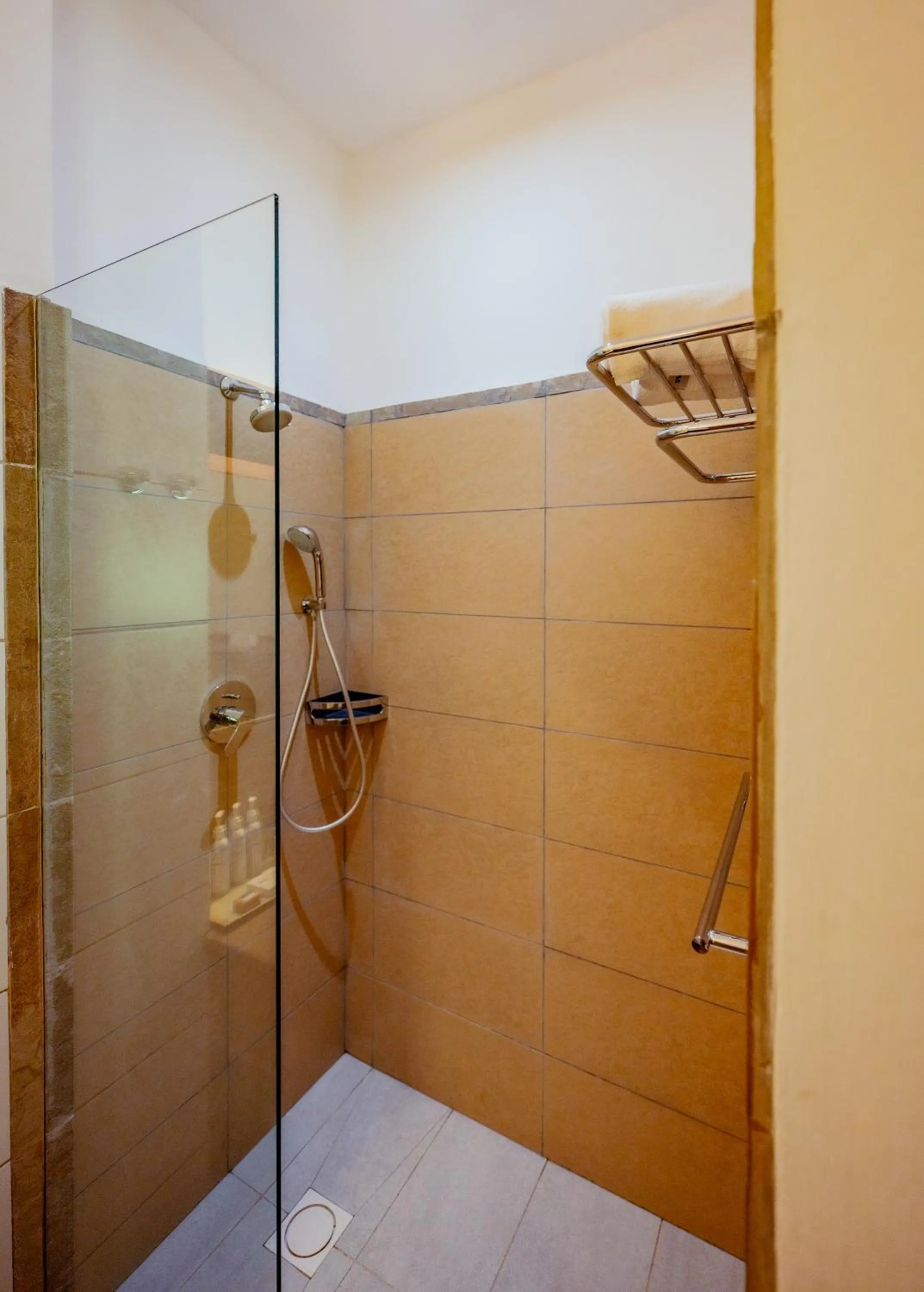 Shower in Severin Sea Lodge