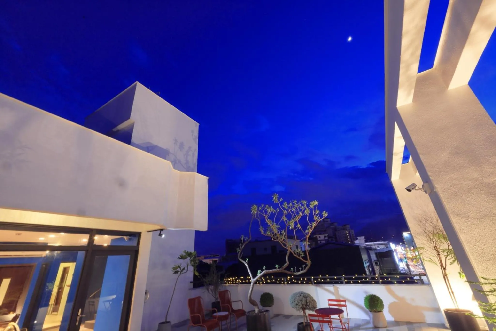 Off site in Shanlin INN