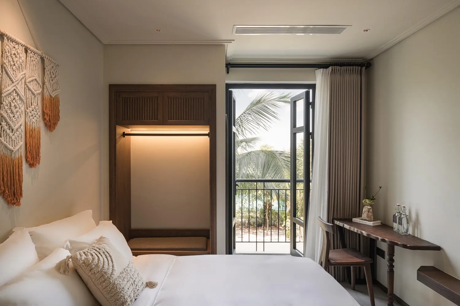 Bedroom, Bed in Su Casa Phu Quoc Long Beach