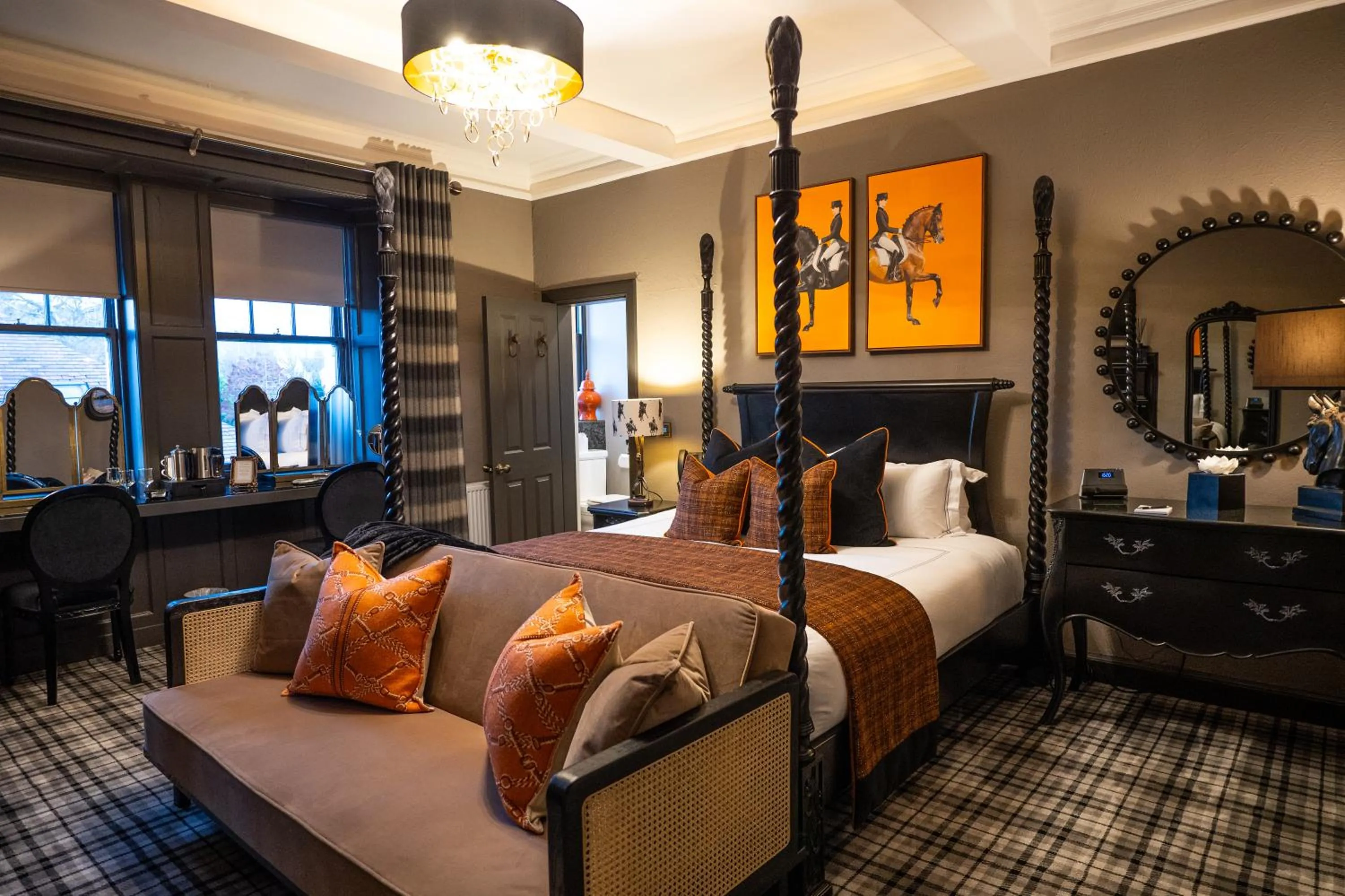 Bedroom, Bed in Abbotsford Hotel