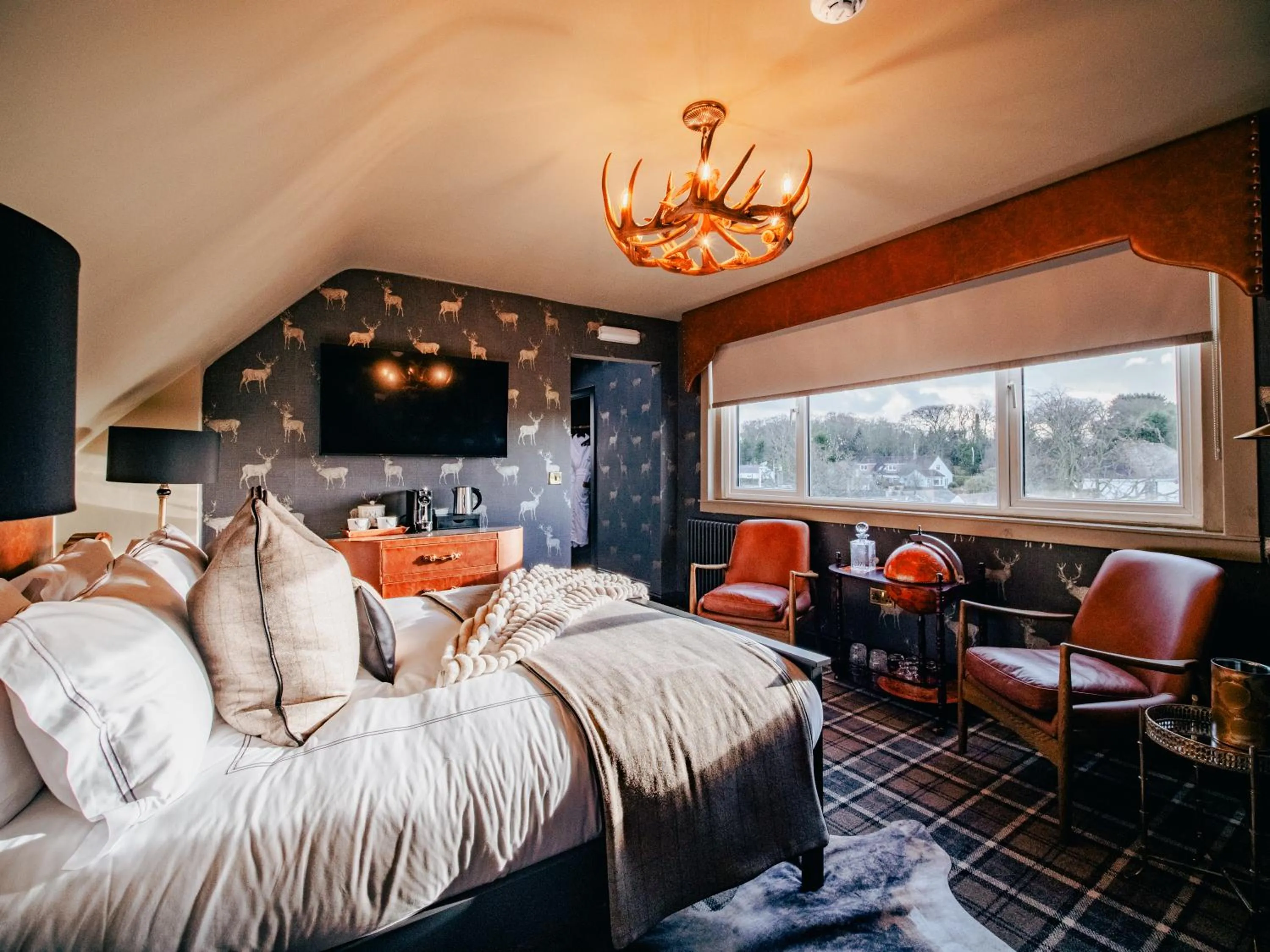 Bedroom, Bed in Abbotsford Hotel