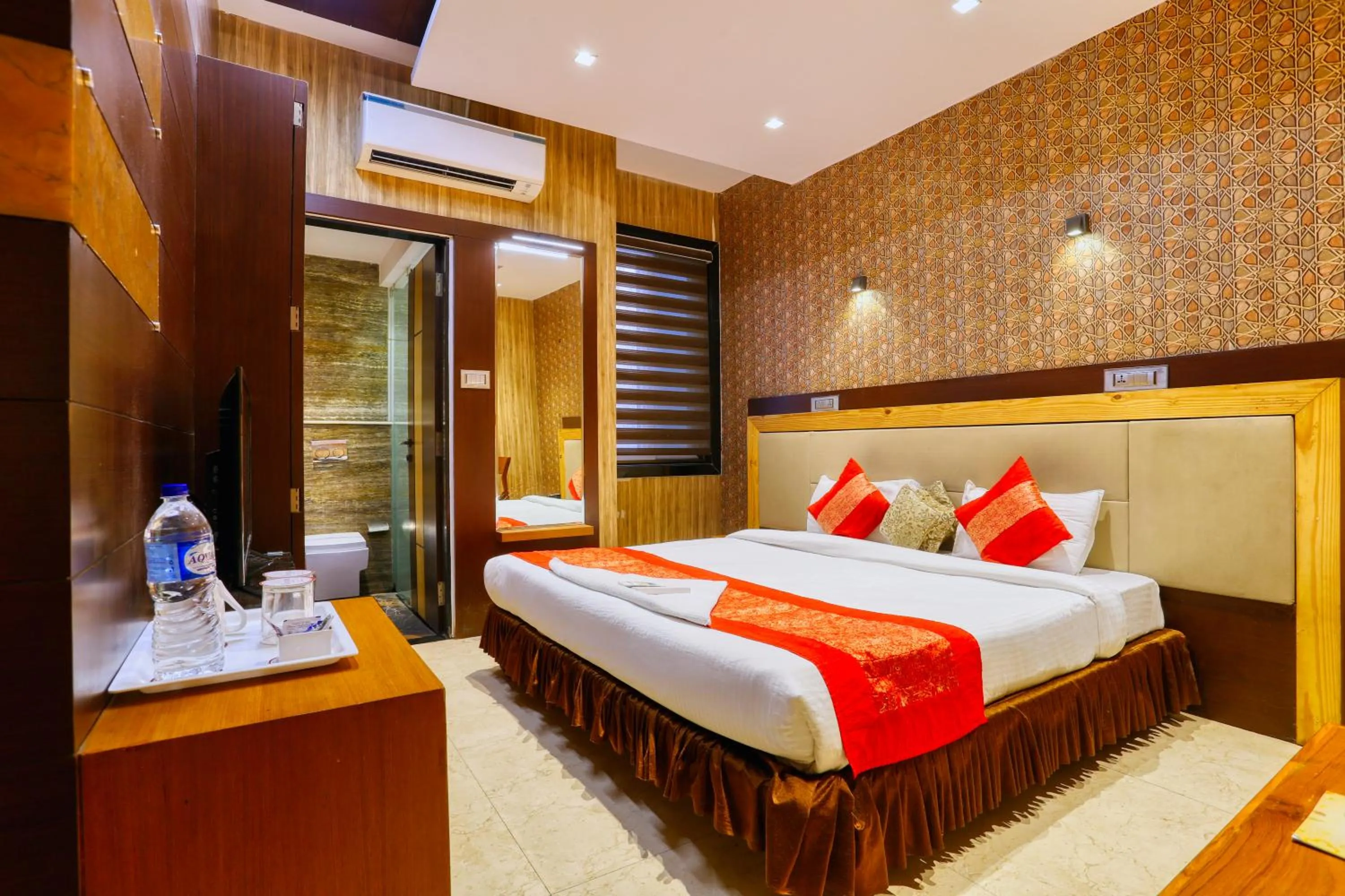 Bedroom, Bed in The Ashoka Hotel