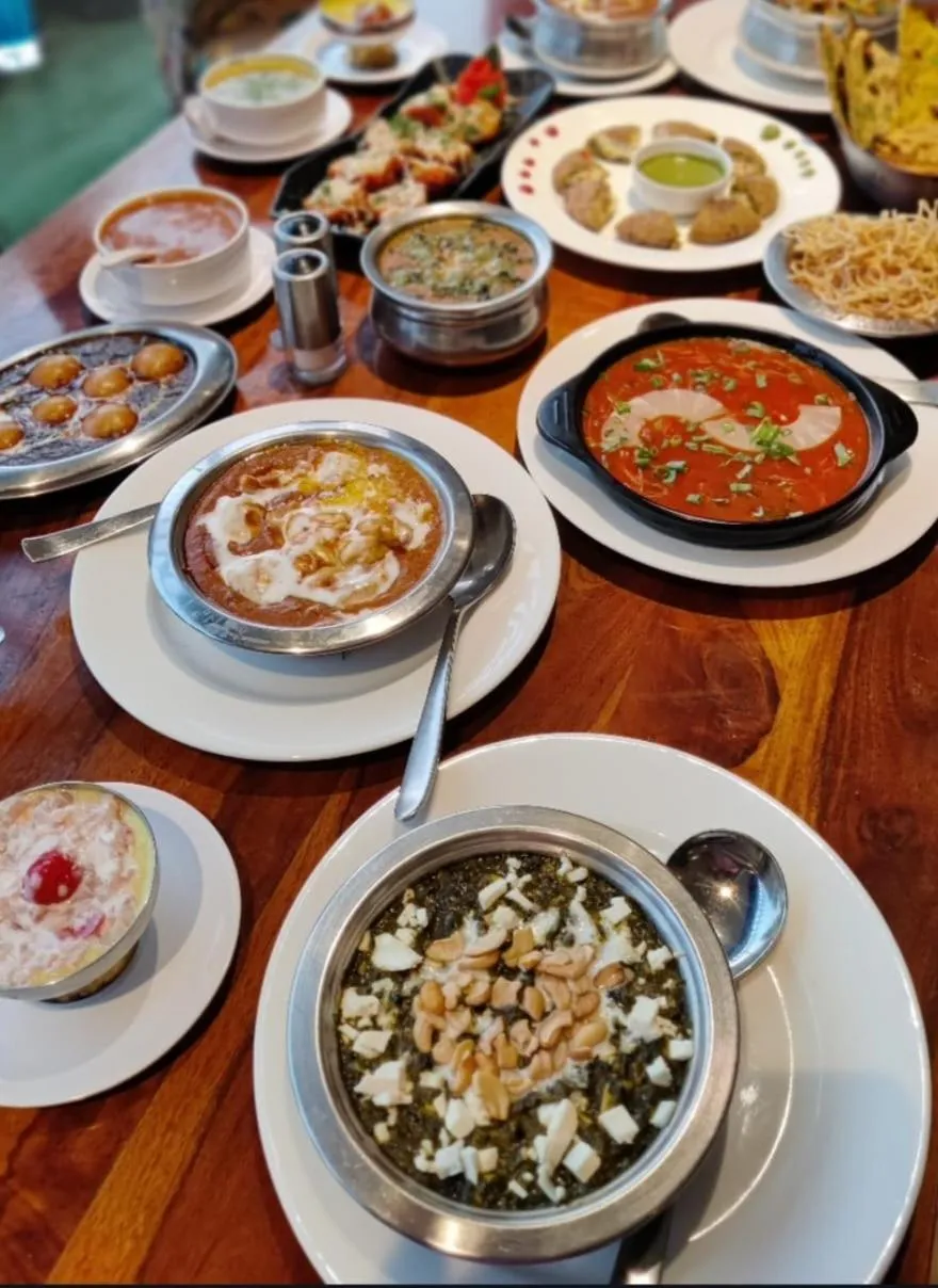 Restaurant/places to eat in The Ashoka Hotel