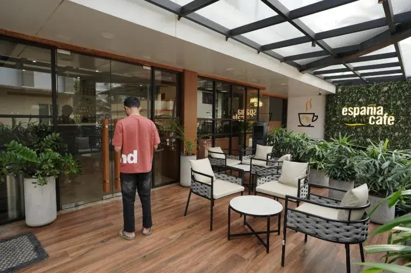 Restaurant/places to eat in Hotel Bluebell Restaurant/places to eat in Hotel Bluebell