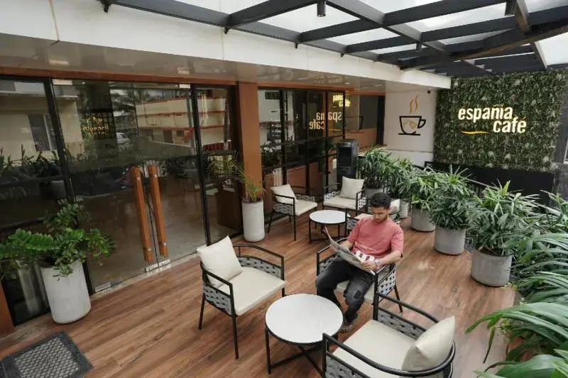 Restaurant/places to eat in Hotel Bluebell Restaurant/places to eat in Hotel Bluebell