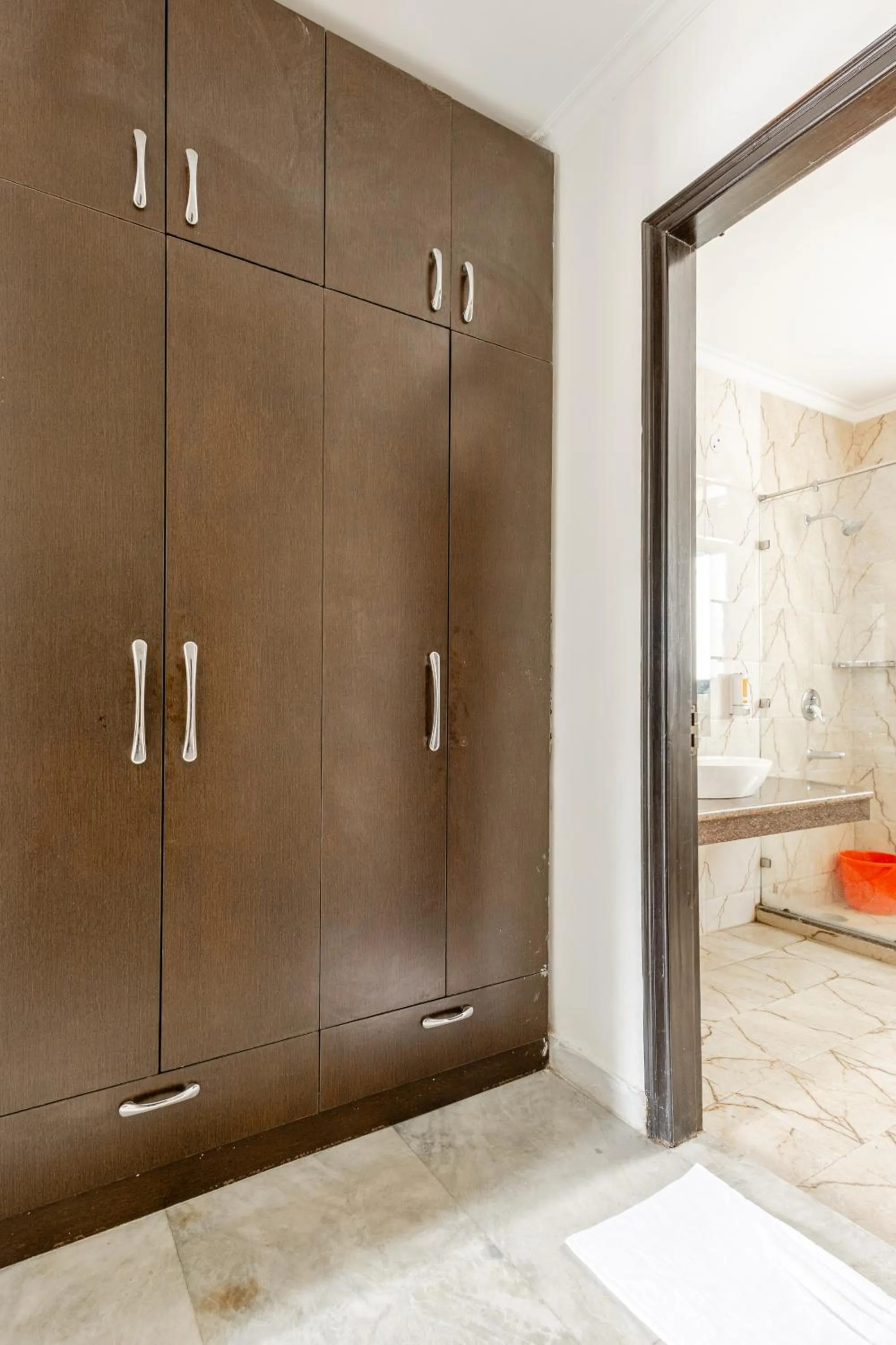 Bathroom in Lime Tree Hotel - Golf Course Road, Sector-43, Gurugram