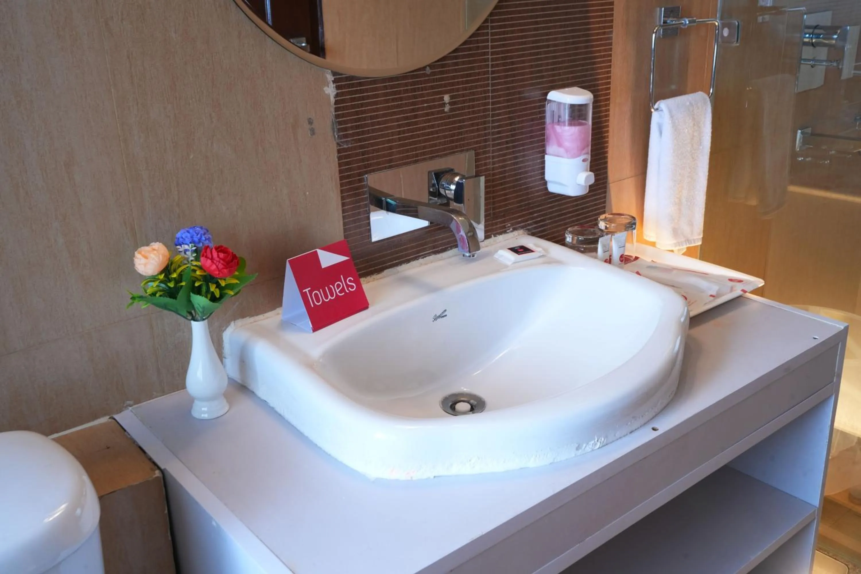 Toilet in Hotel Bella Heights