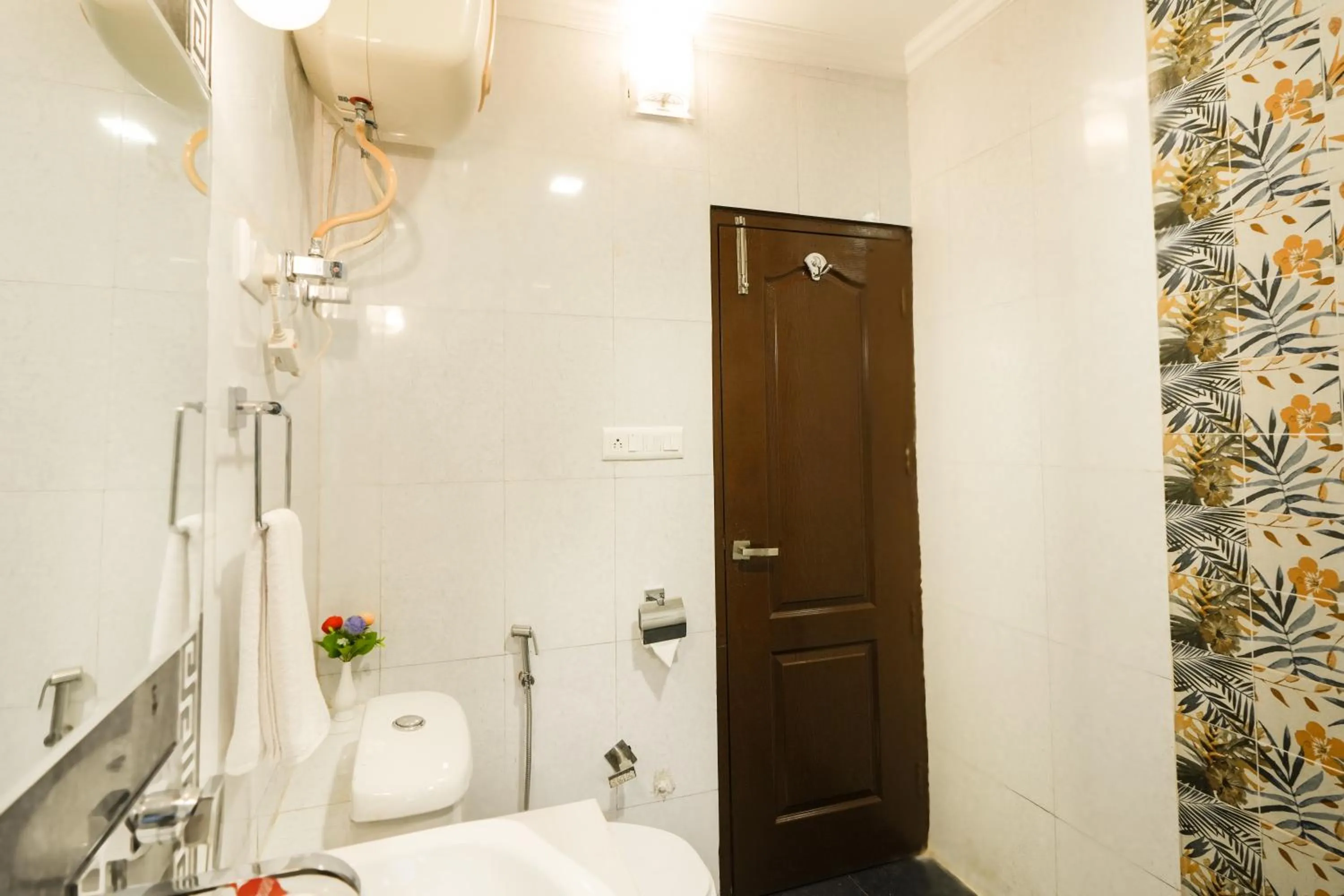 Shower in Hotel Bella Heights