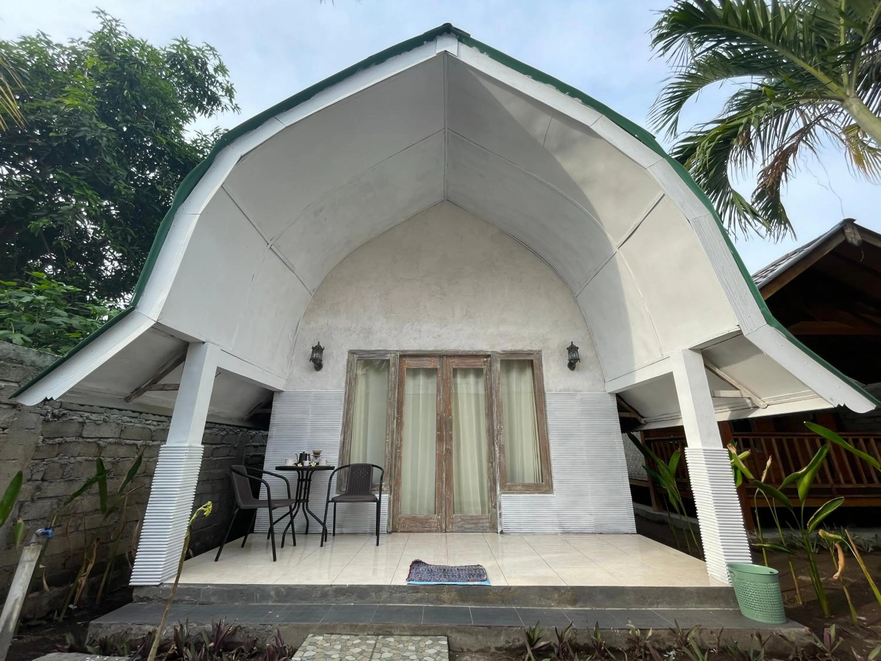 Property building in Rumah Tiga Gili