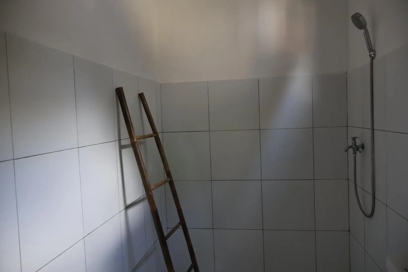 Shower in Rumah Tiga Gili