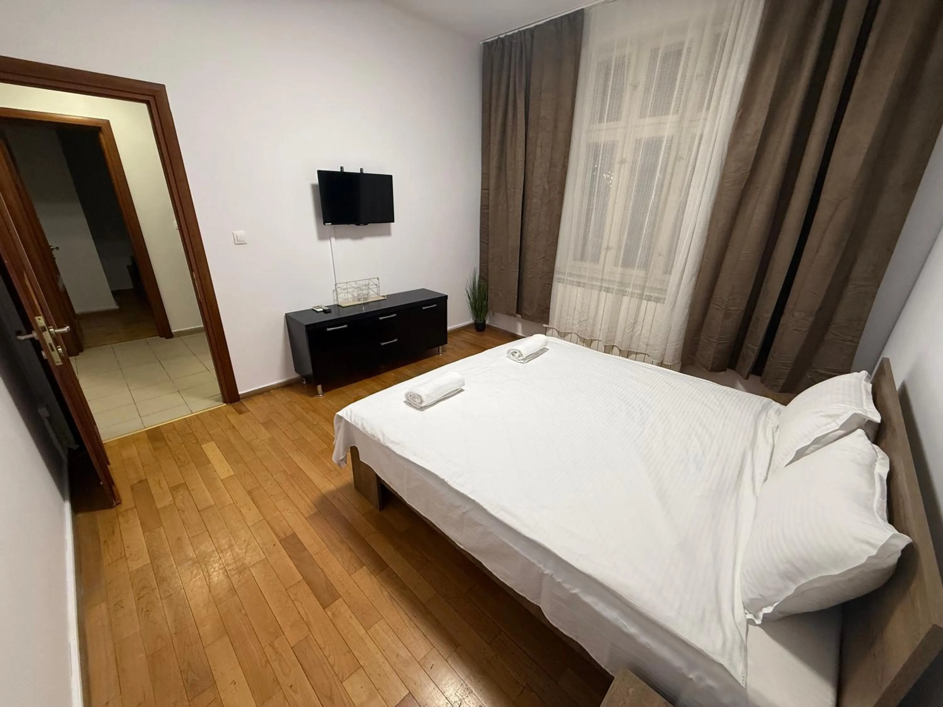 Bed in George&Dragon Rooms