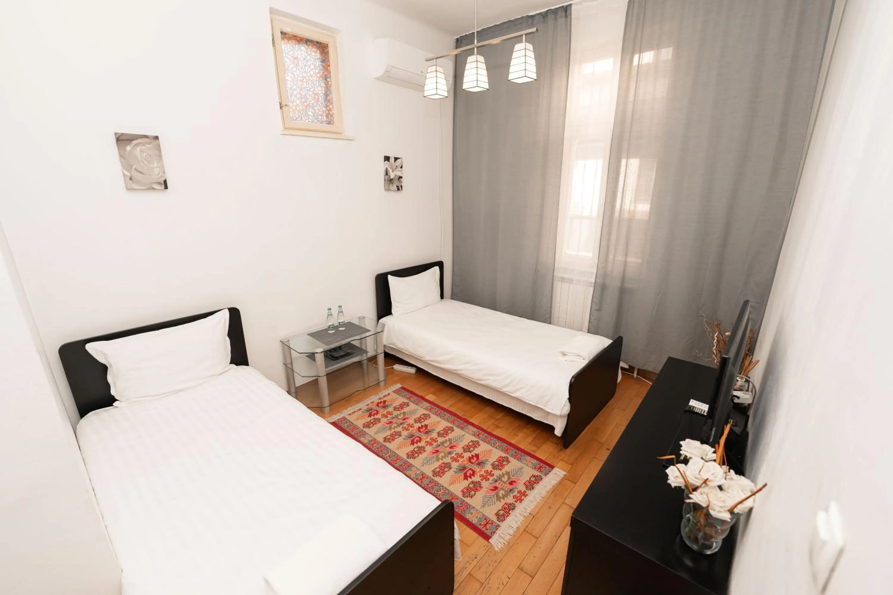 Bed in George&Dragon Rooms