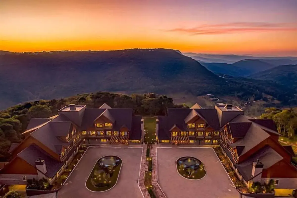 Chateau Laghetto Collection Chateau Laghetto Collection