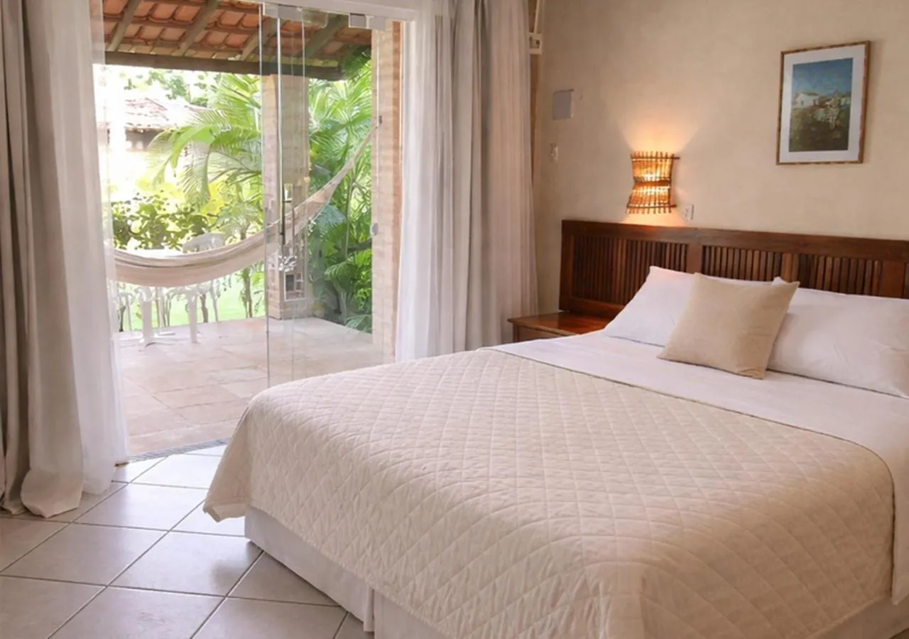 Patio, Bed in Hotel Cumuruxatiba
