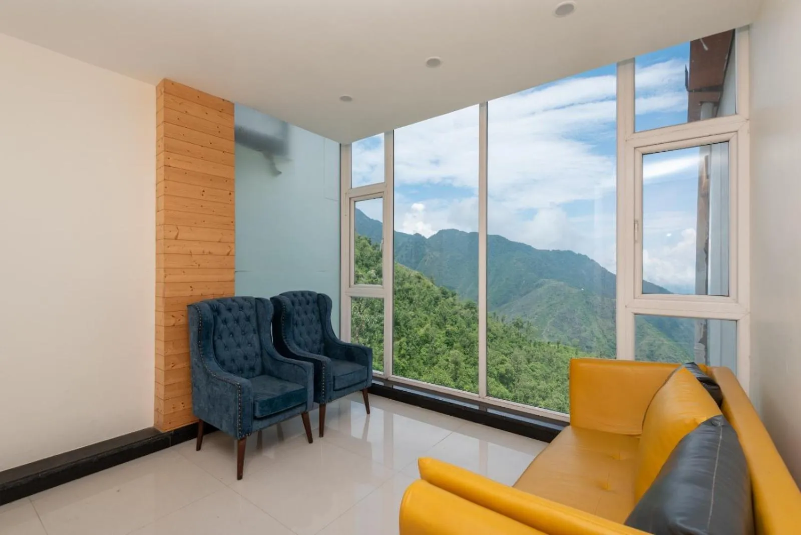 MV Acosta by Lawrence Hotels