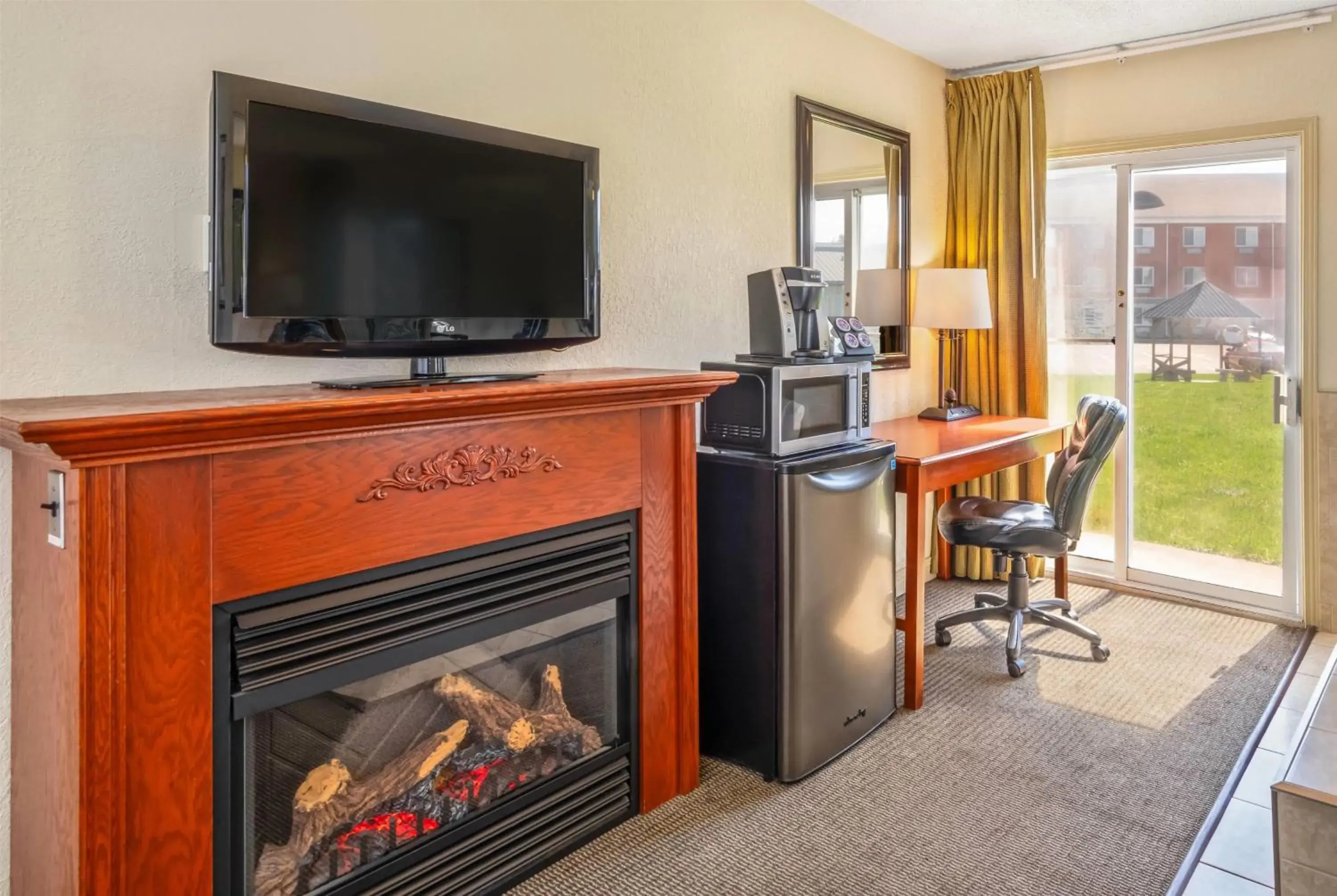 Photo of the whole room in Travelodge by Wyndham Gananoque Photo of the whole room in Travelodge by Wyndham Gananoque