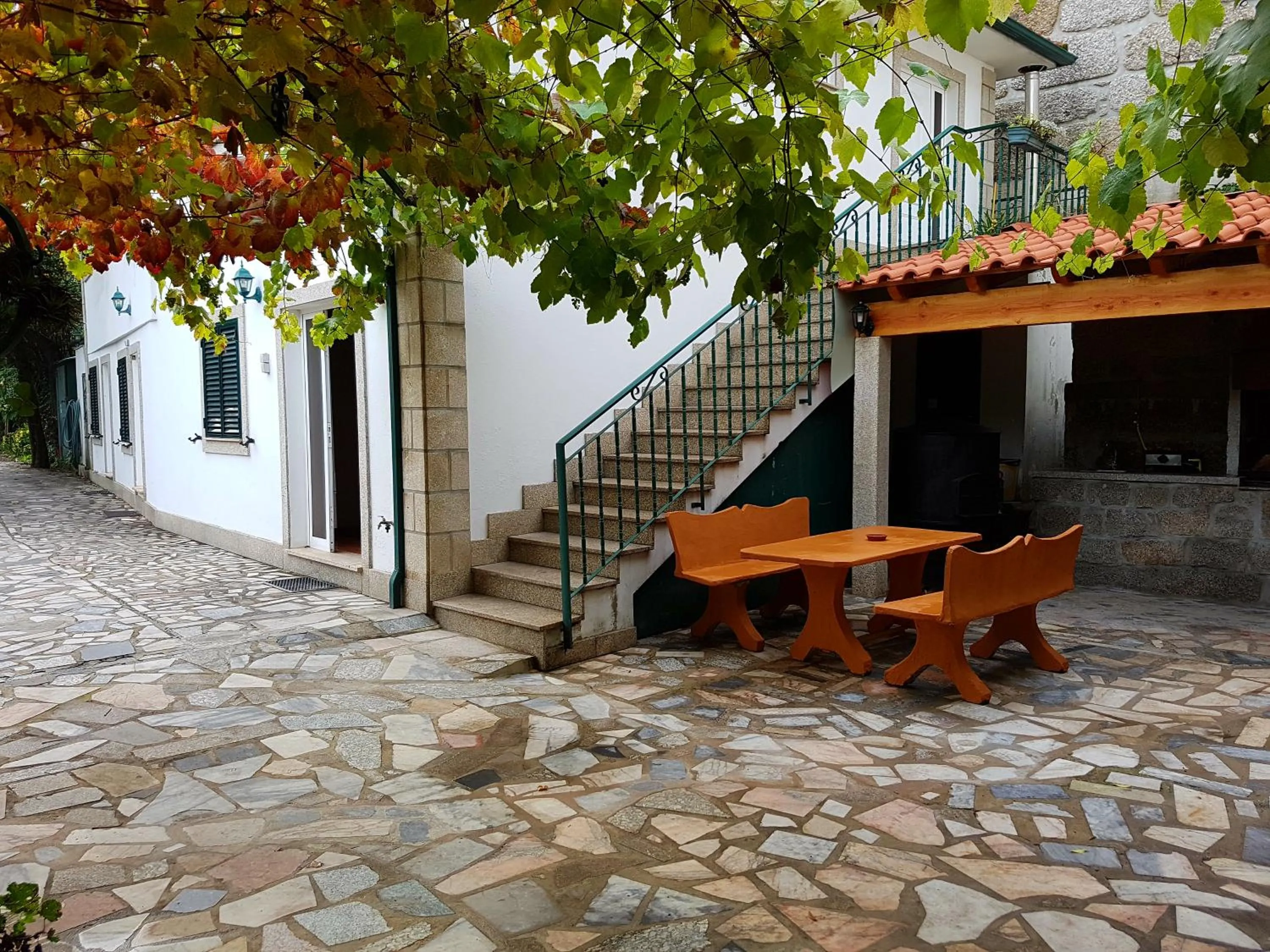 Property building in Casa Dos Santos Alojamento - Guest House