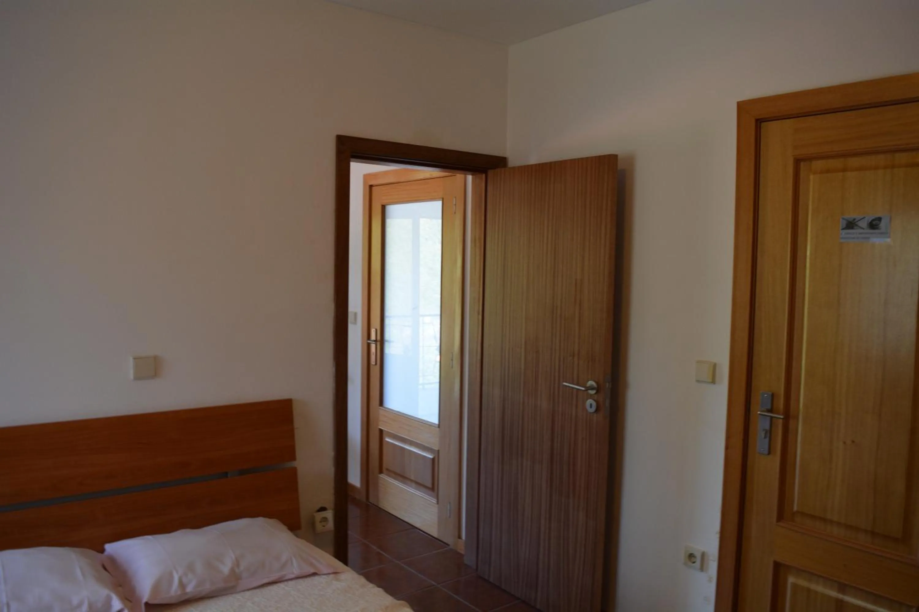 Bedroom, Bed in Casa Dos Santos Alojamento - Guest House