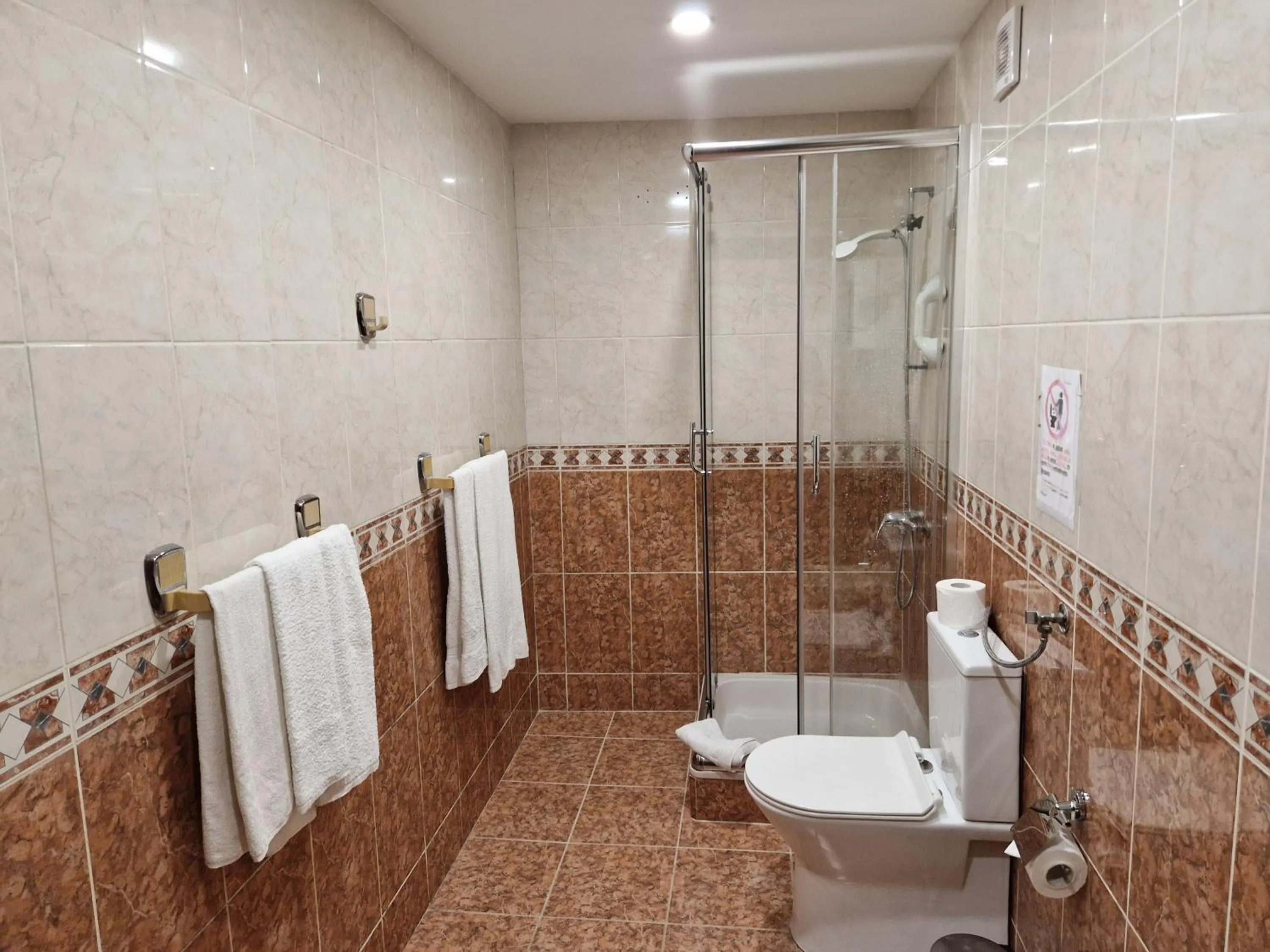 Toilet in Casa Dos Santos Alojamento - Guest House