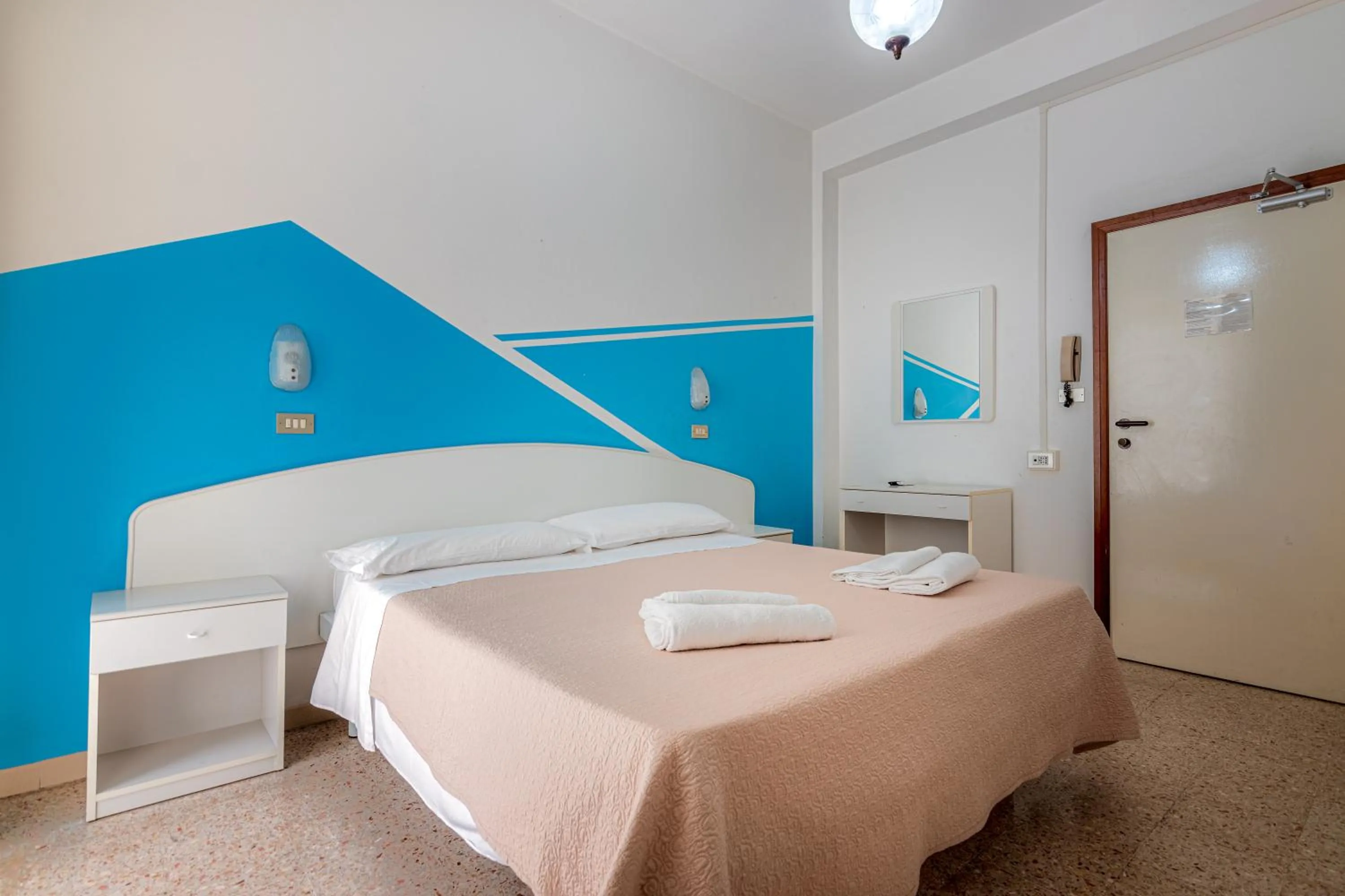 Bed in Hotel Serafini